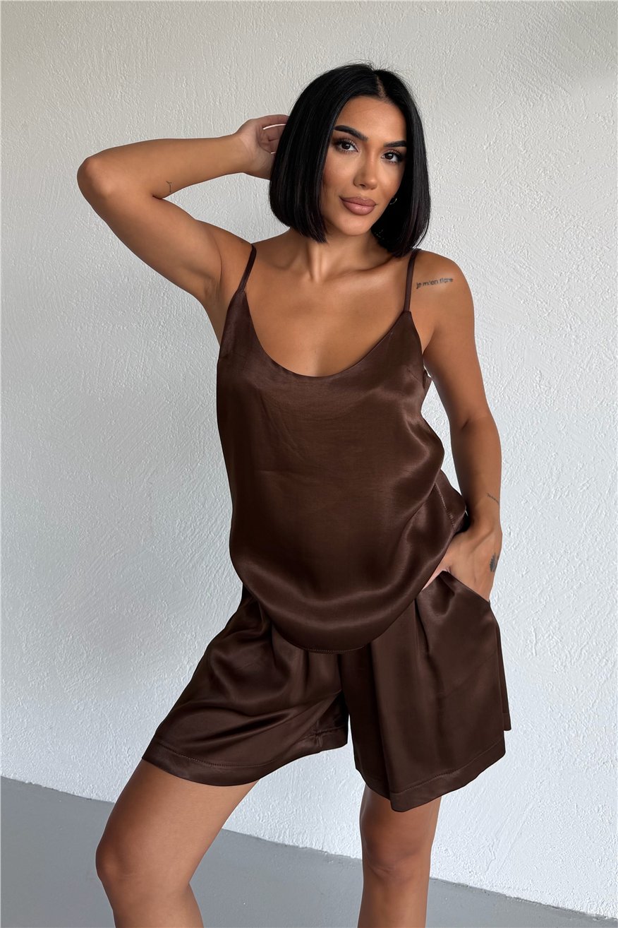 Kahverengi Floş Saten Askılı Şortlu Pijama Takımı