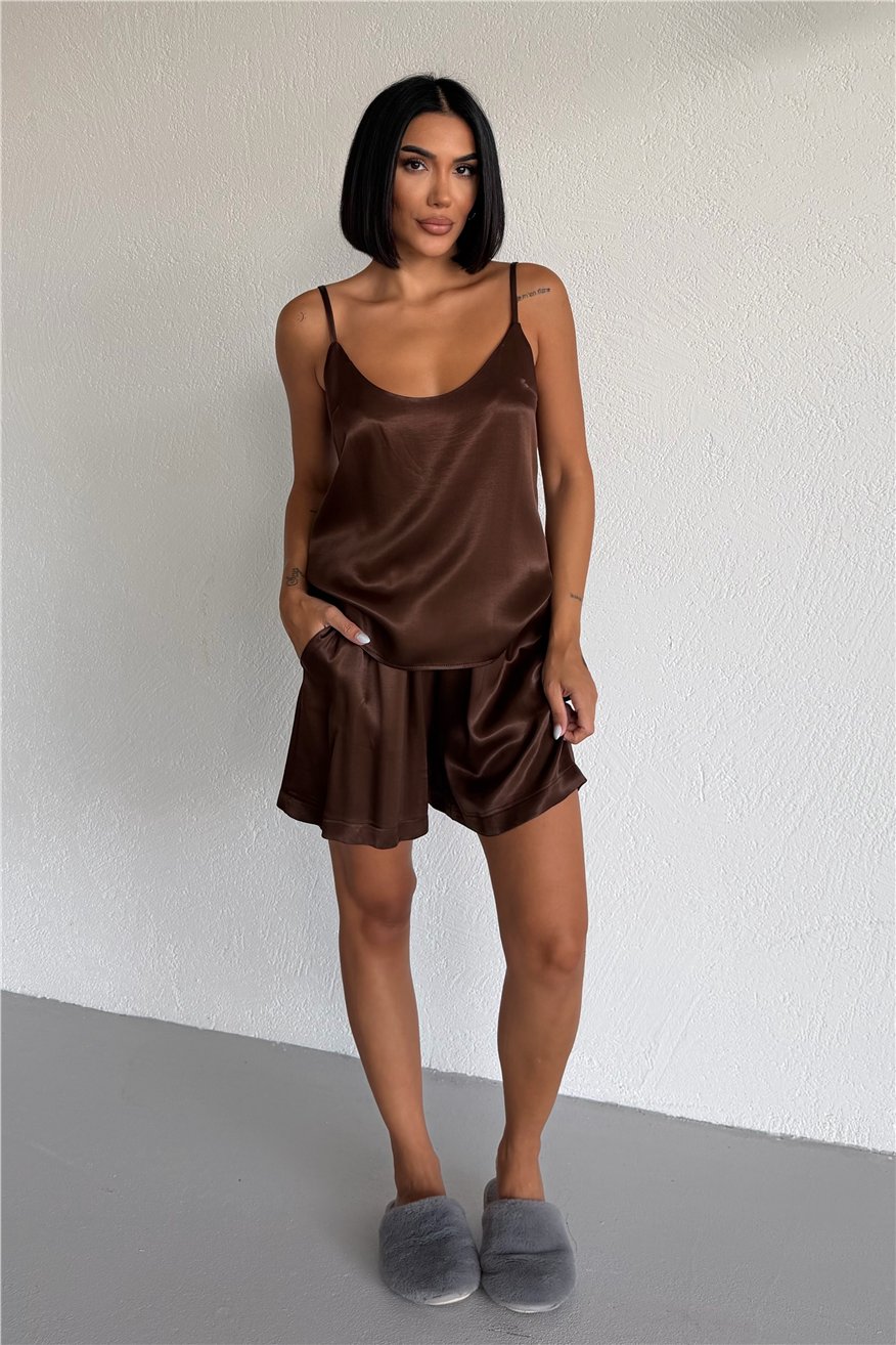 Kahverengi Floş Saten Askılı Şortlu Pijama Takımı