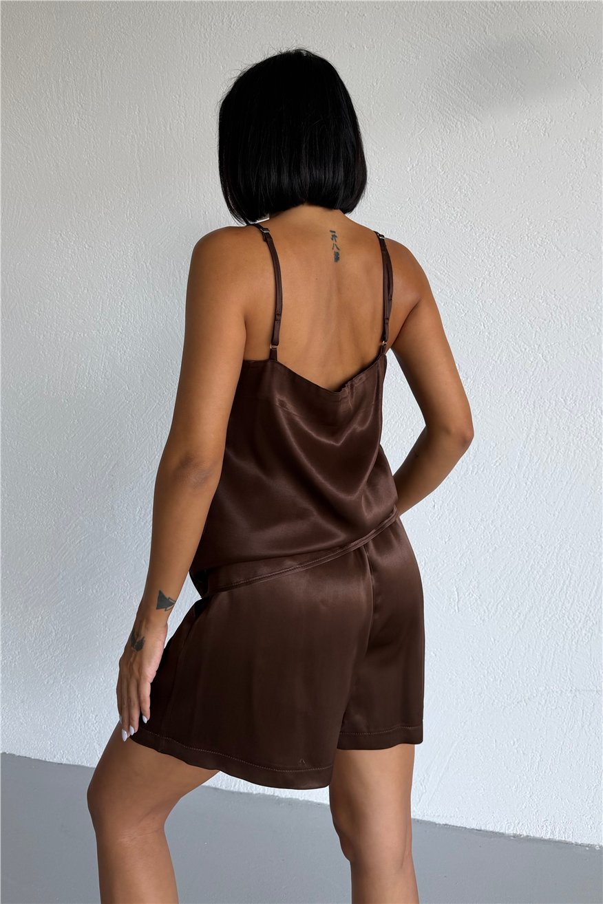 Kahverengi Floş Saten Askılı Şortlu Pijama Takımı