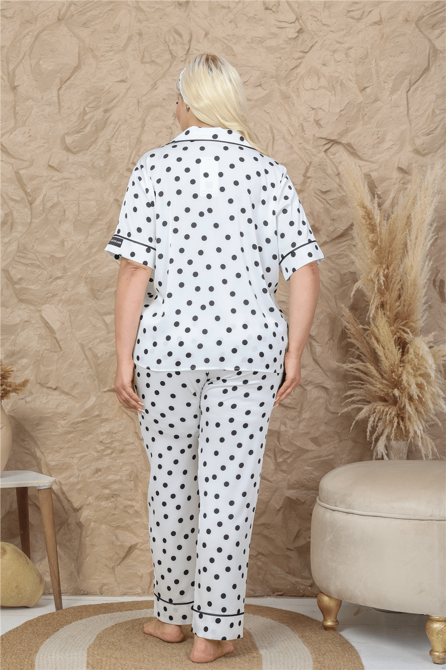 Palline Colorate Beyaz Saten Kısa Kol Pantolon Pijama Takımı (Büyük Beden)