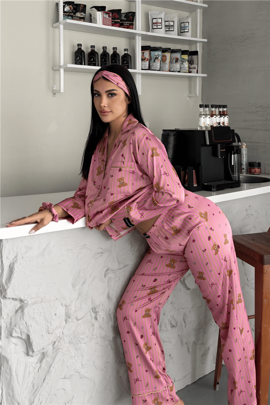 Soffice Inverno Yılbaşı Temalı Saten Uzun Pijama Takımı SNV8703
