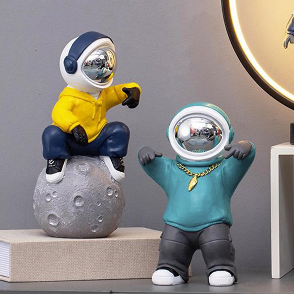 1321-1-astronot-13.37.820-f063b5.jpg