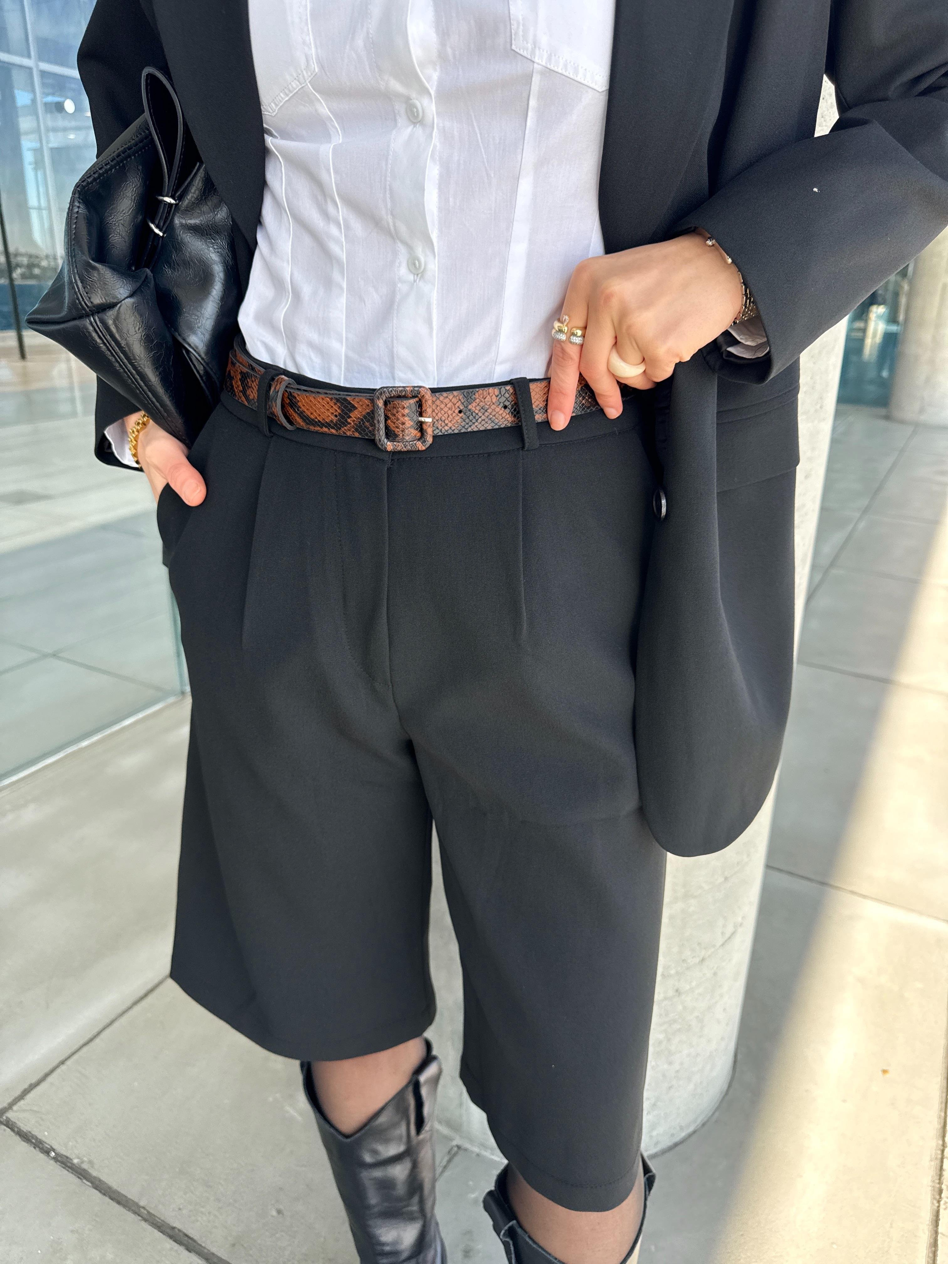 Bermuda Kemerli Pantalon Siyah