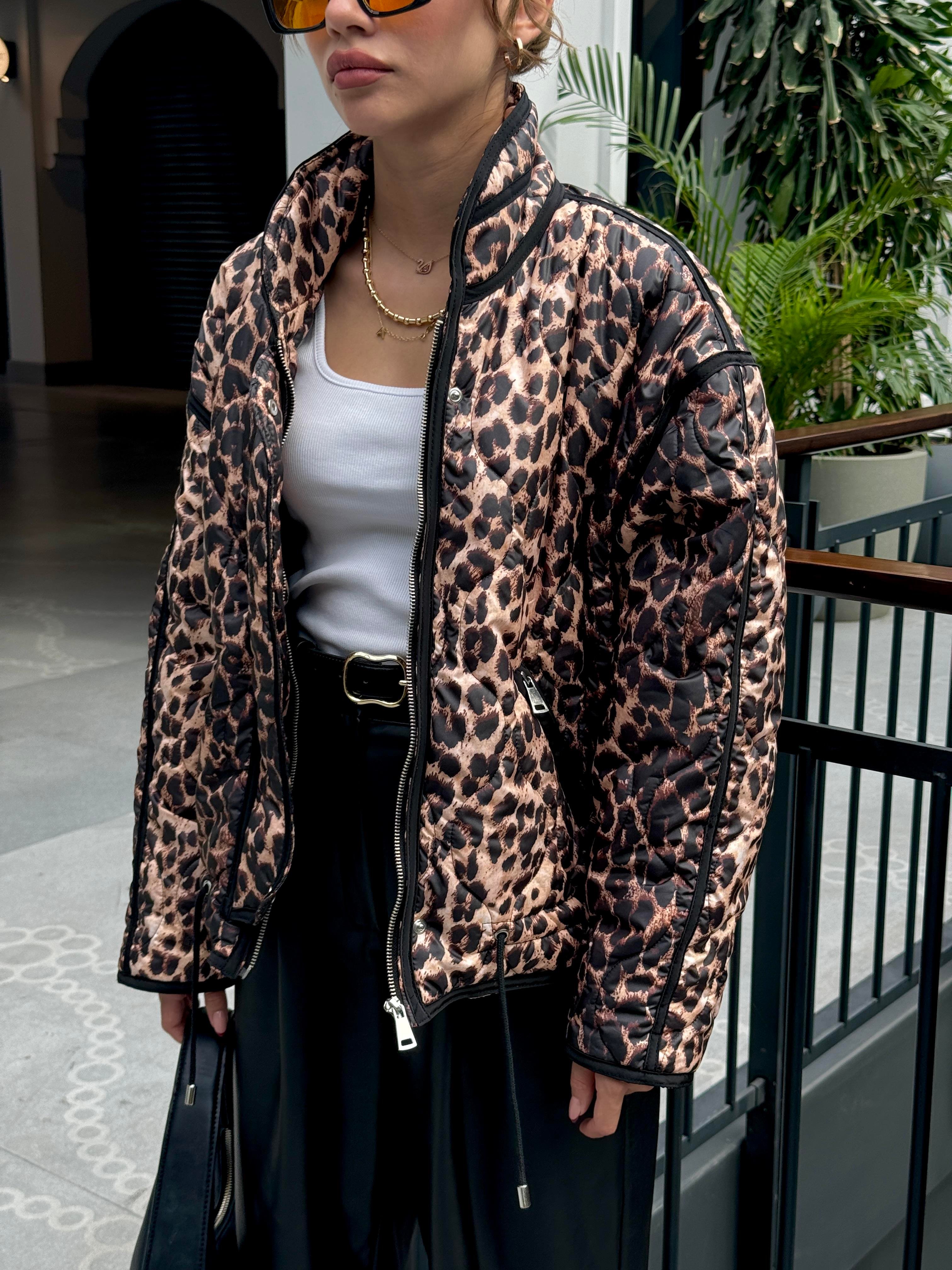 Biye Detaylı Leopar Mont 