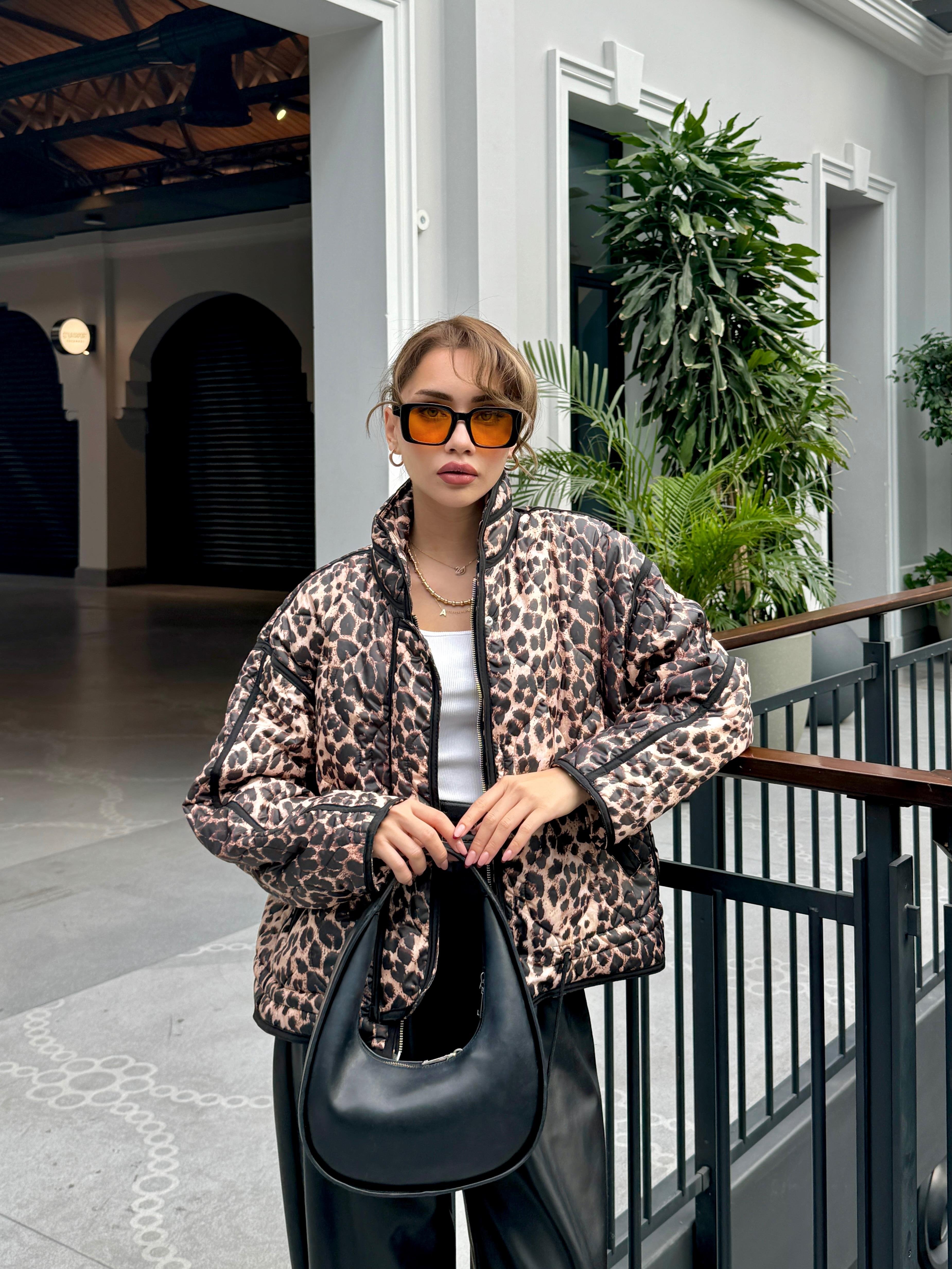Biye Detaylı Leopar Mont 