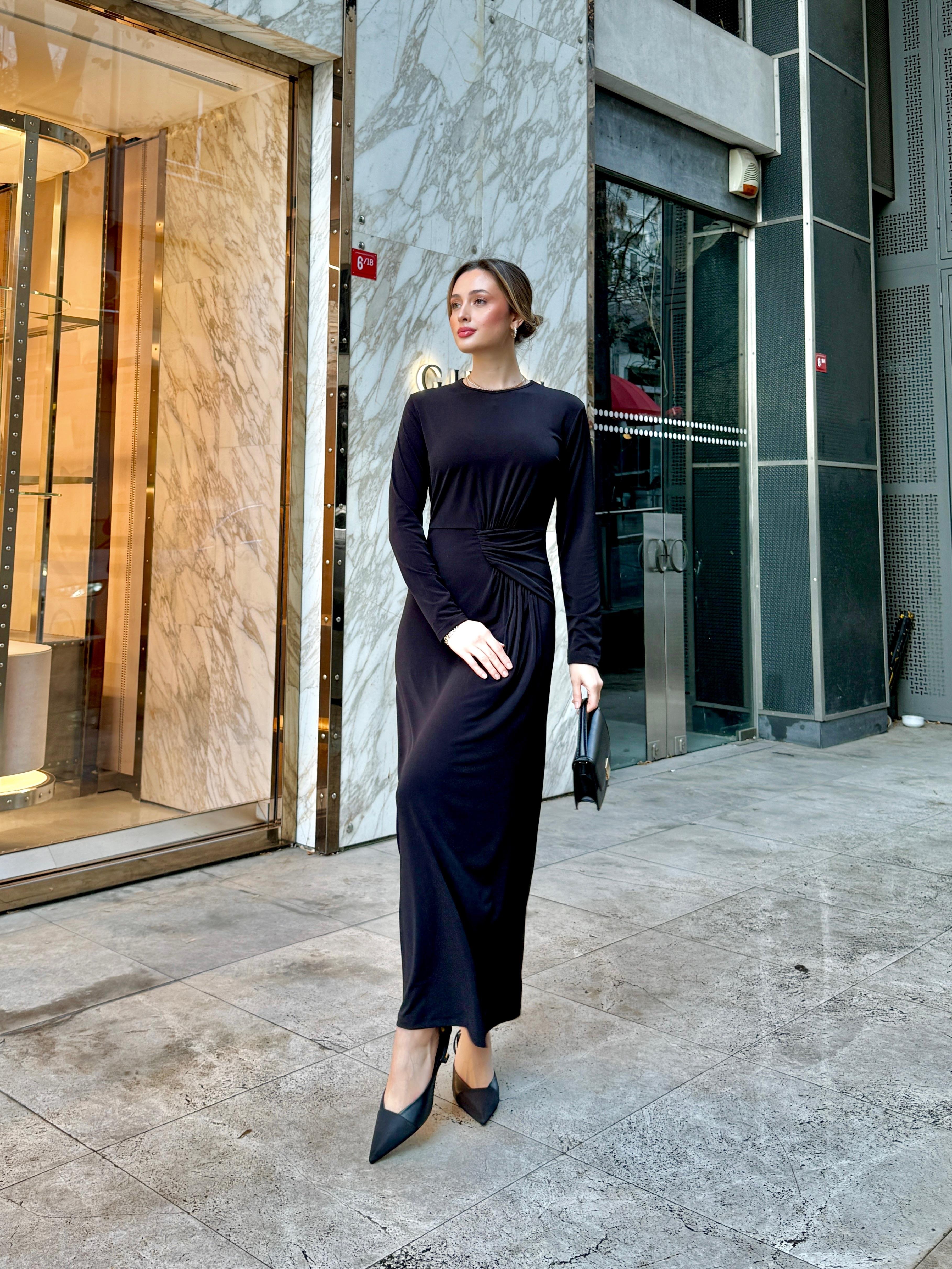 Drape Detay Siyah Düz Elbise