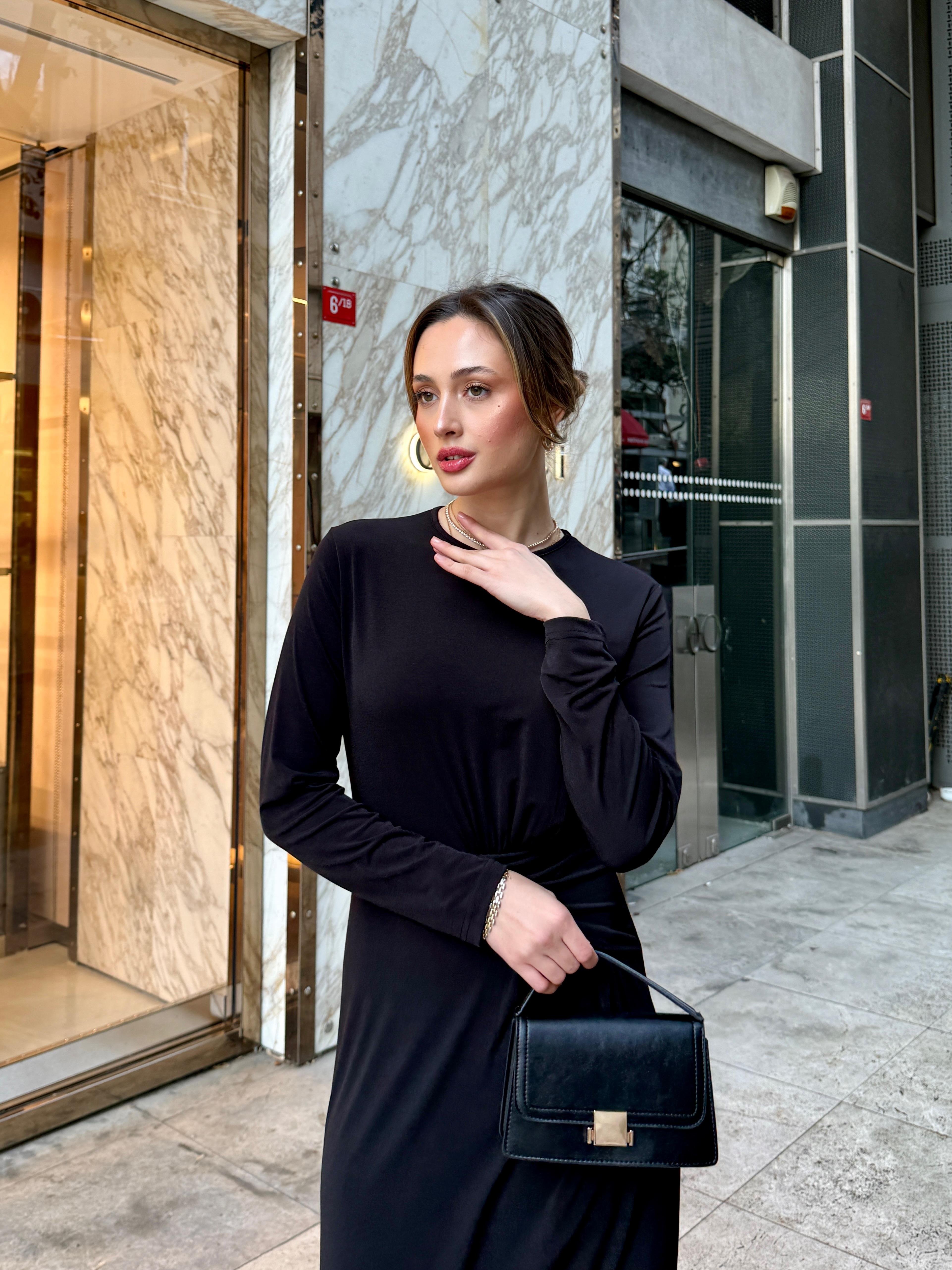 Drape Detay Siyah Düz Elbise