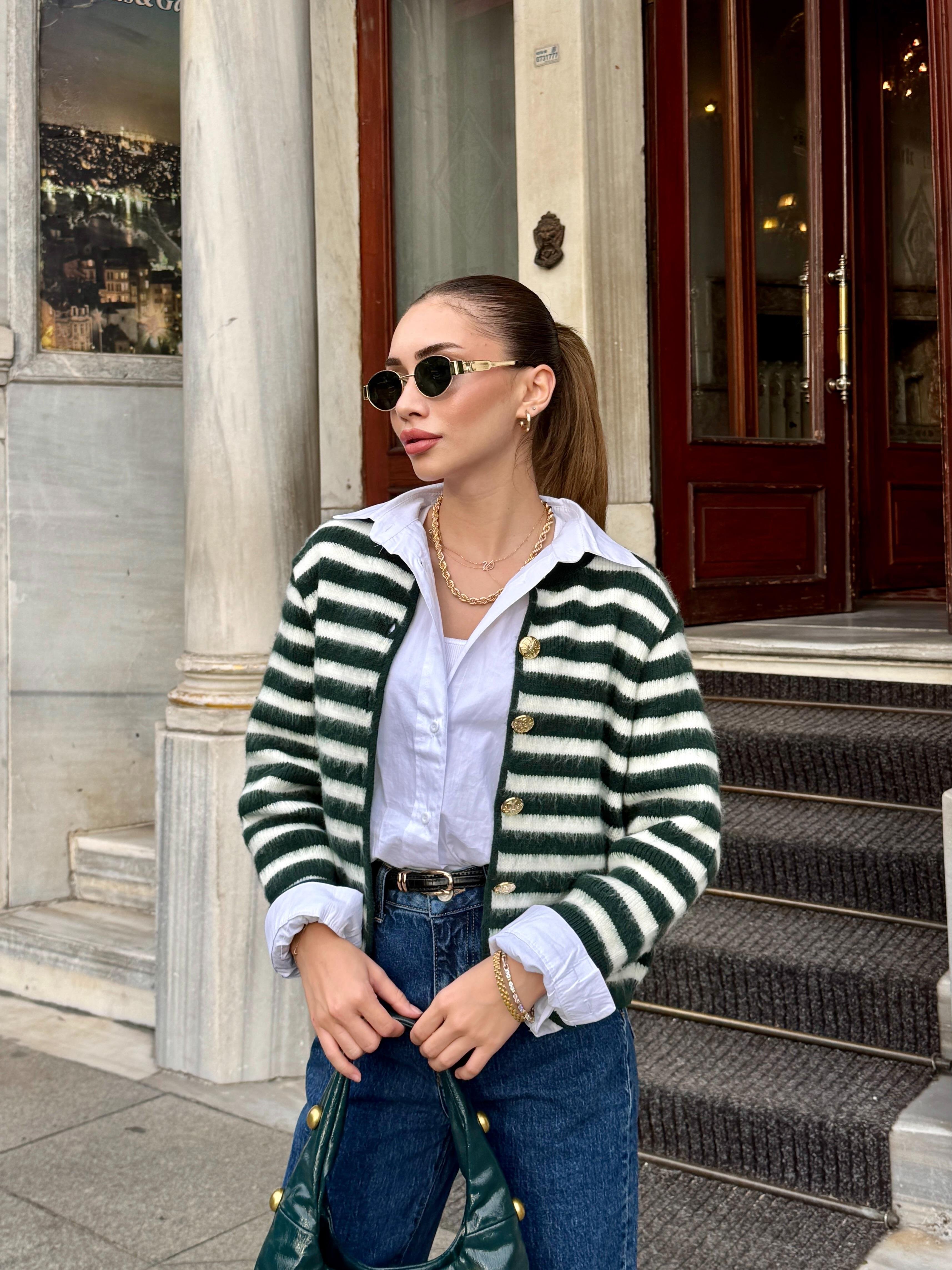 Geniş Çizgili Hırka