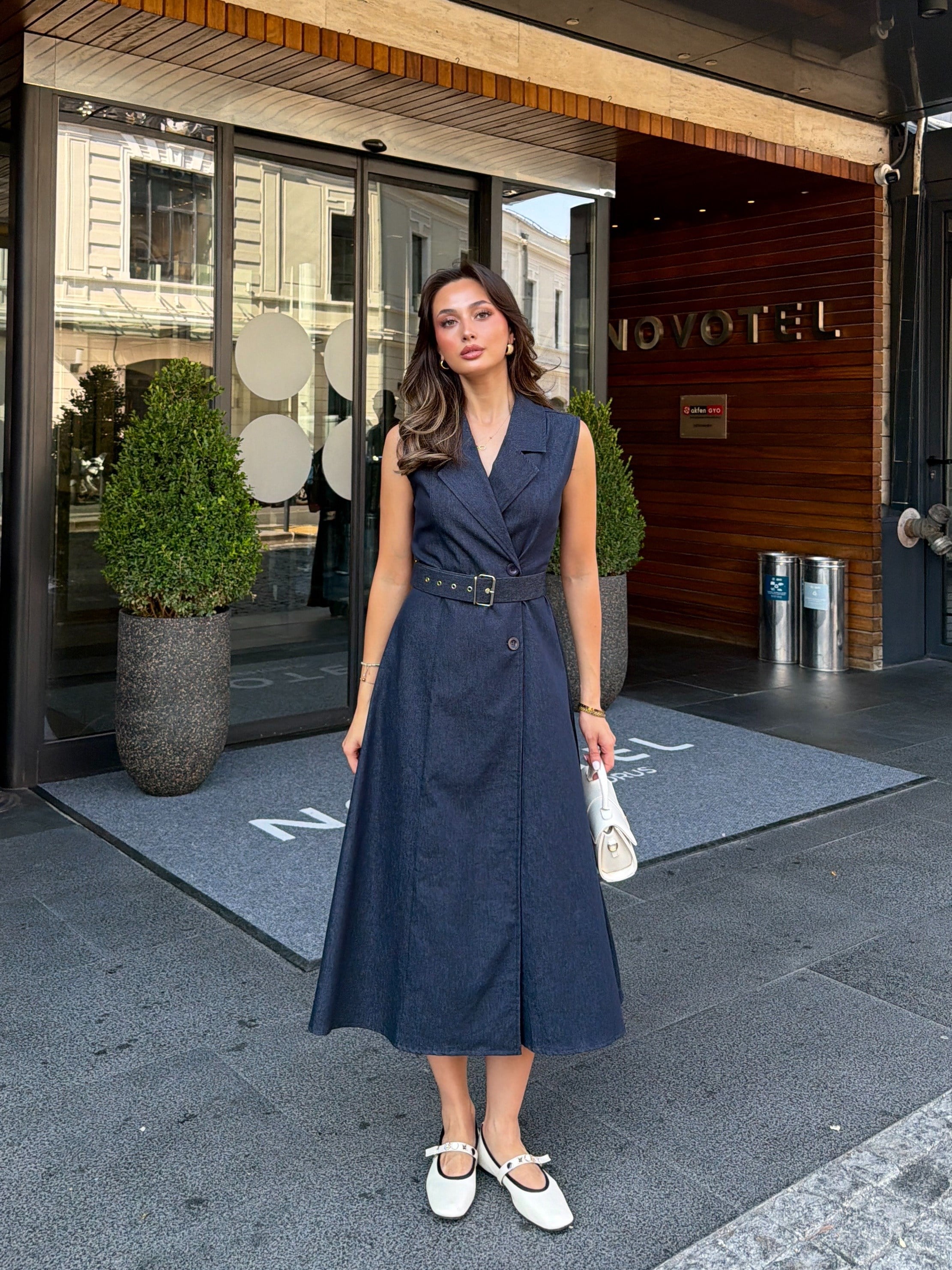 Gömlek Yaka Kemerli Denim Elbise Lacivert 