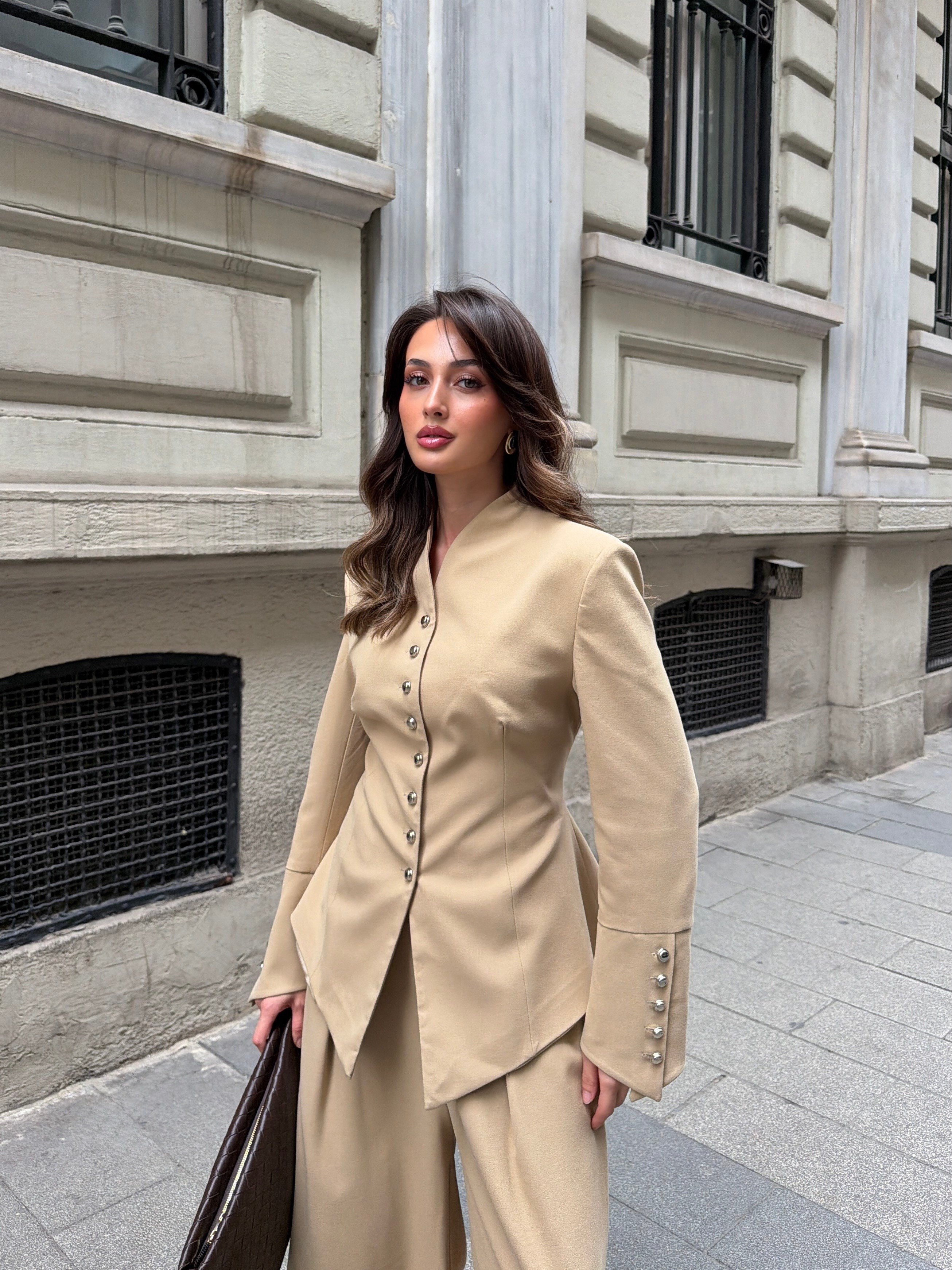 Gümüş Düğme Detaylı Ceket Pantolon Bej Takım 
