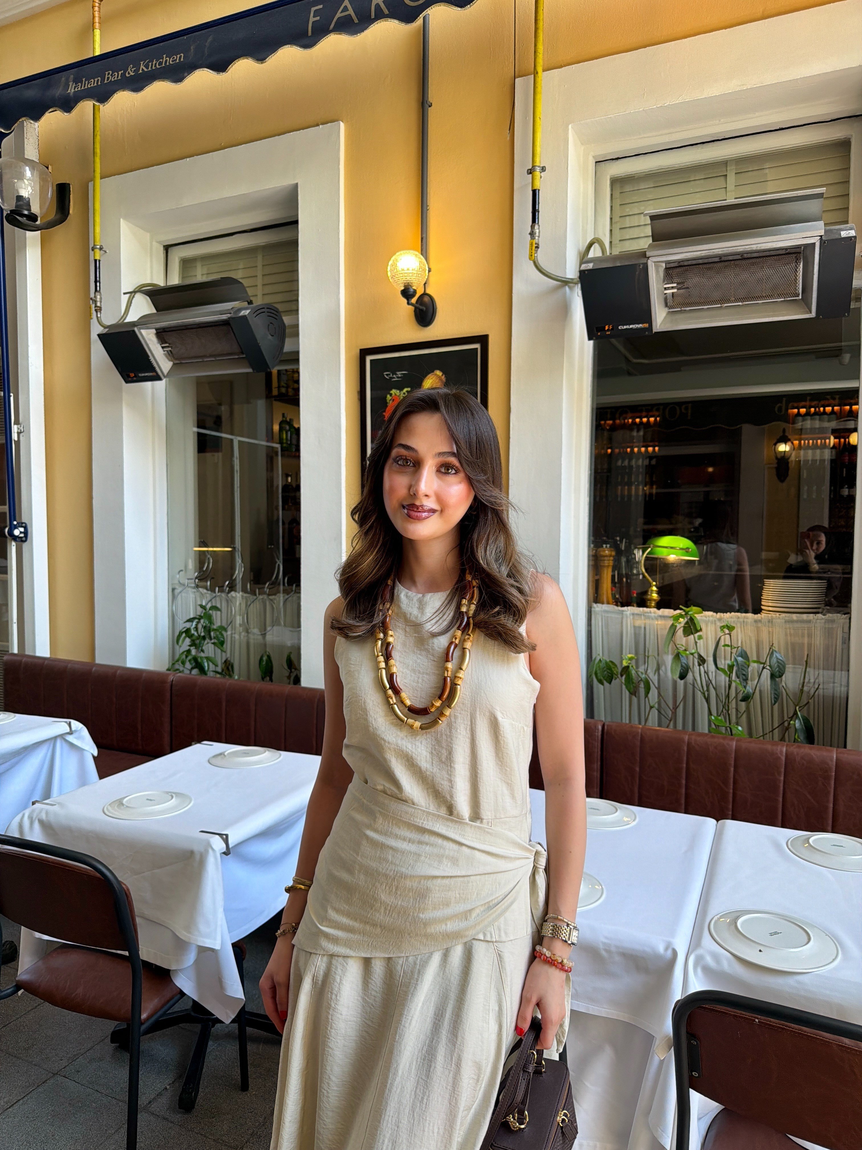 Kuşak Detaylı Bisiklet Yaka Bej Elbise