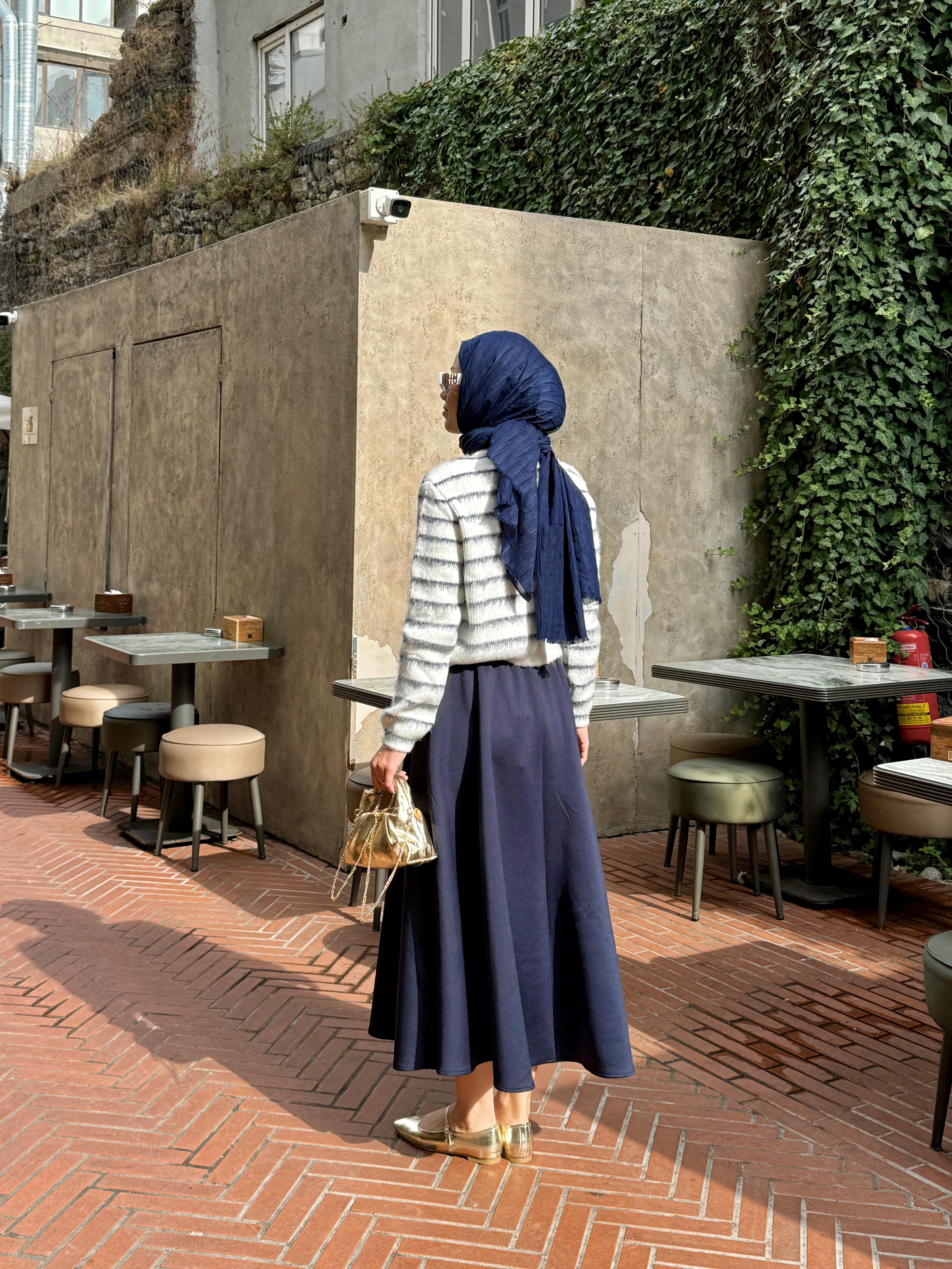 Lacivert Çizgili Yün Hırka