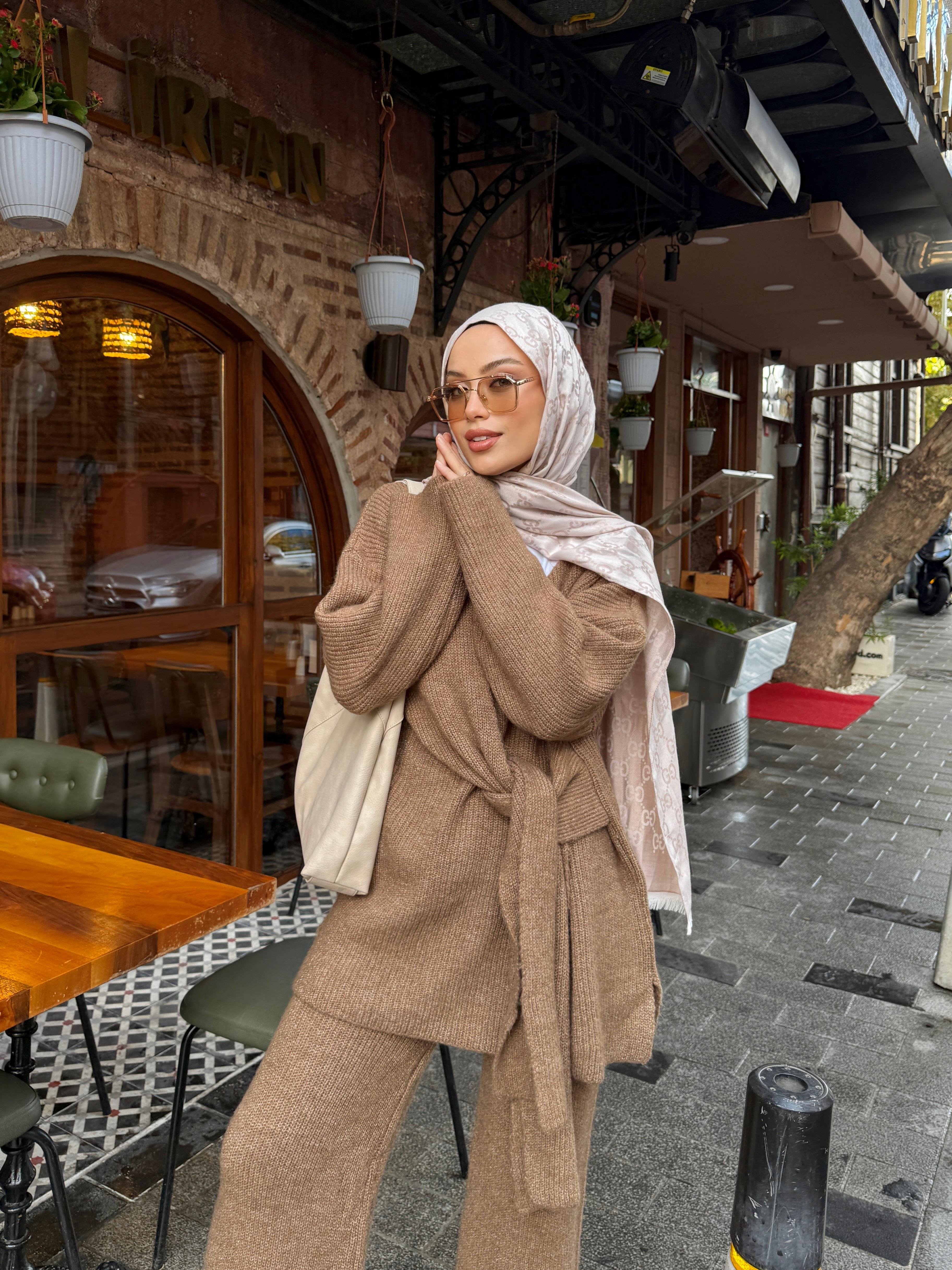 Önden Bağlamalı Taba Triko Takım