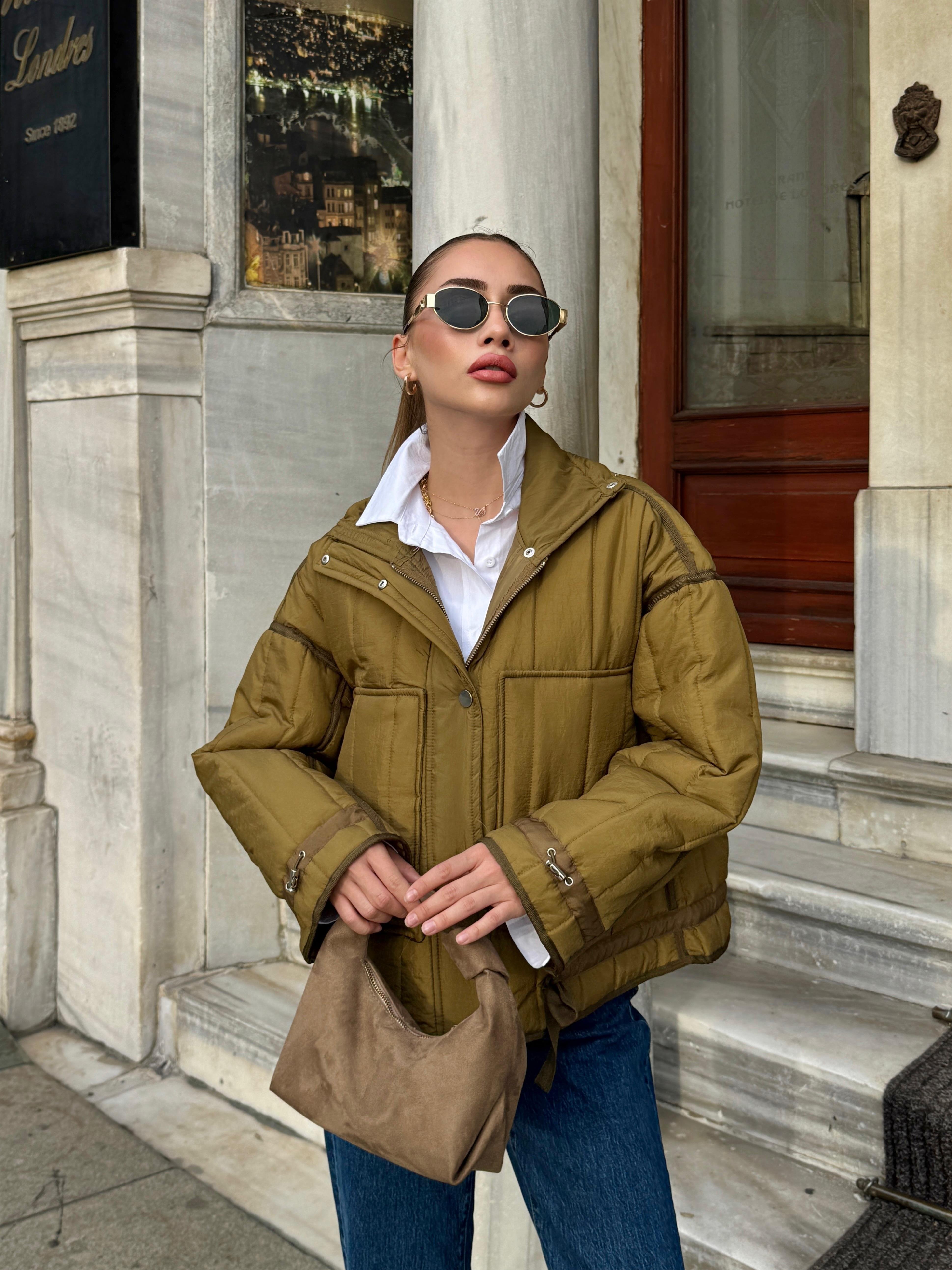 Oversize Kapitone Mont