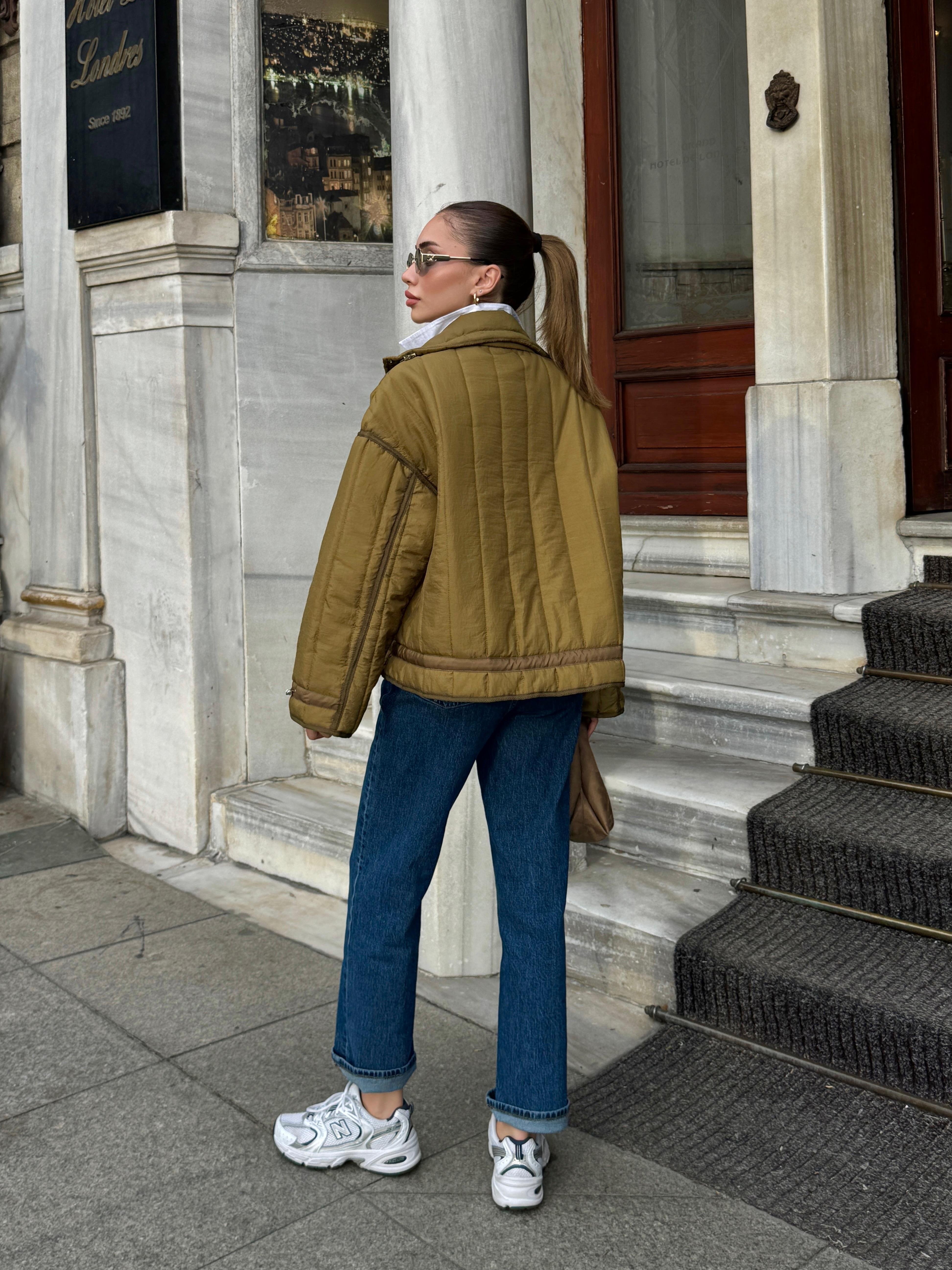 Oversize Kapitone Mont