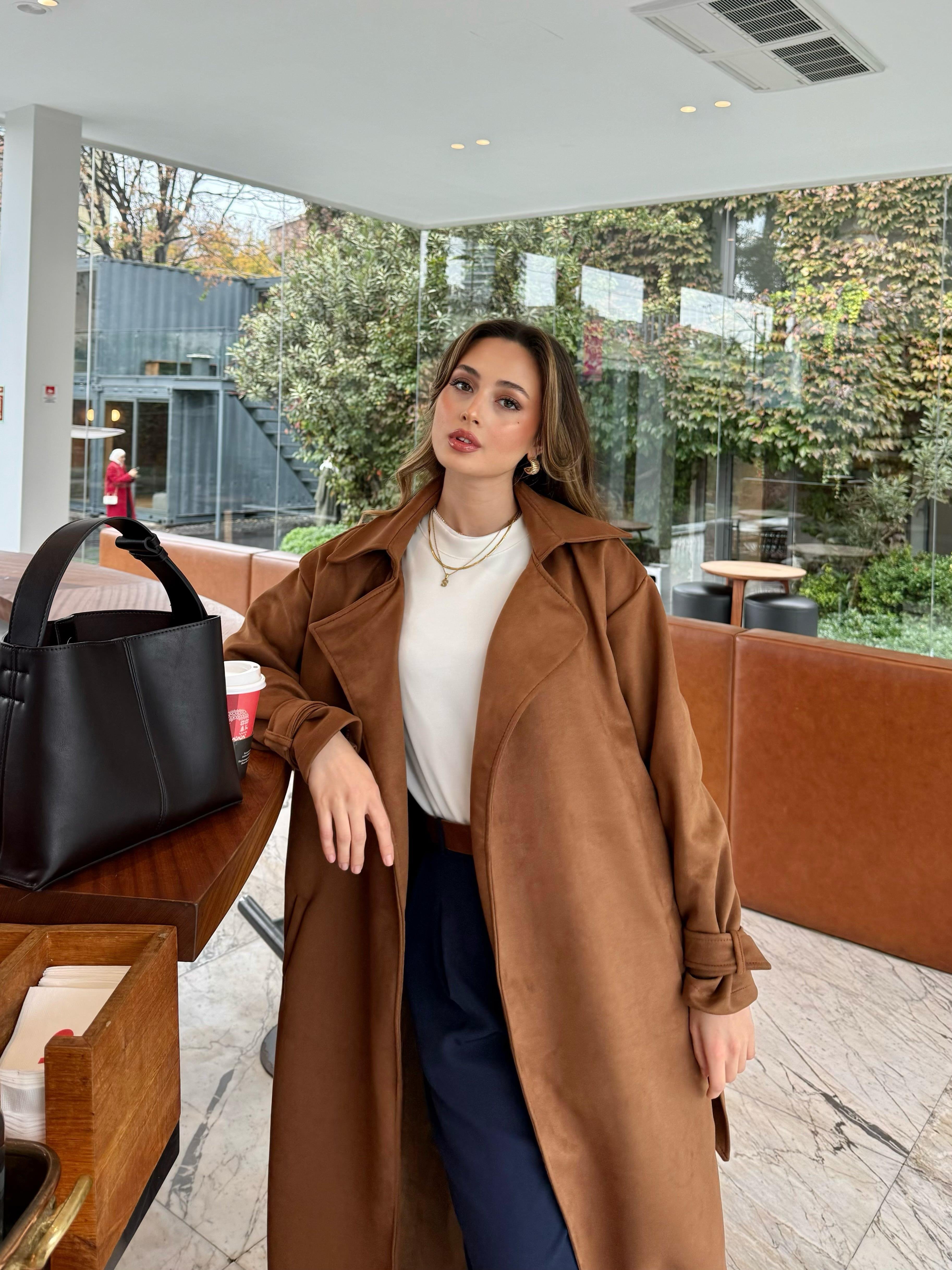 Taba Yırtmaçlı Uzun Süet Trenç