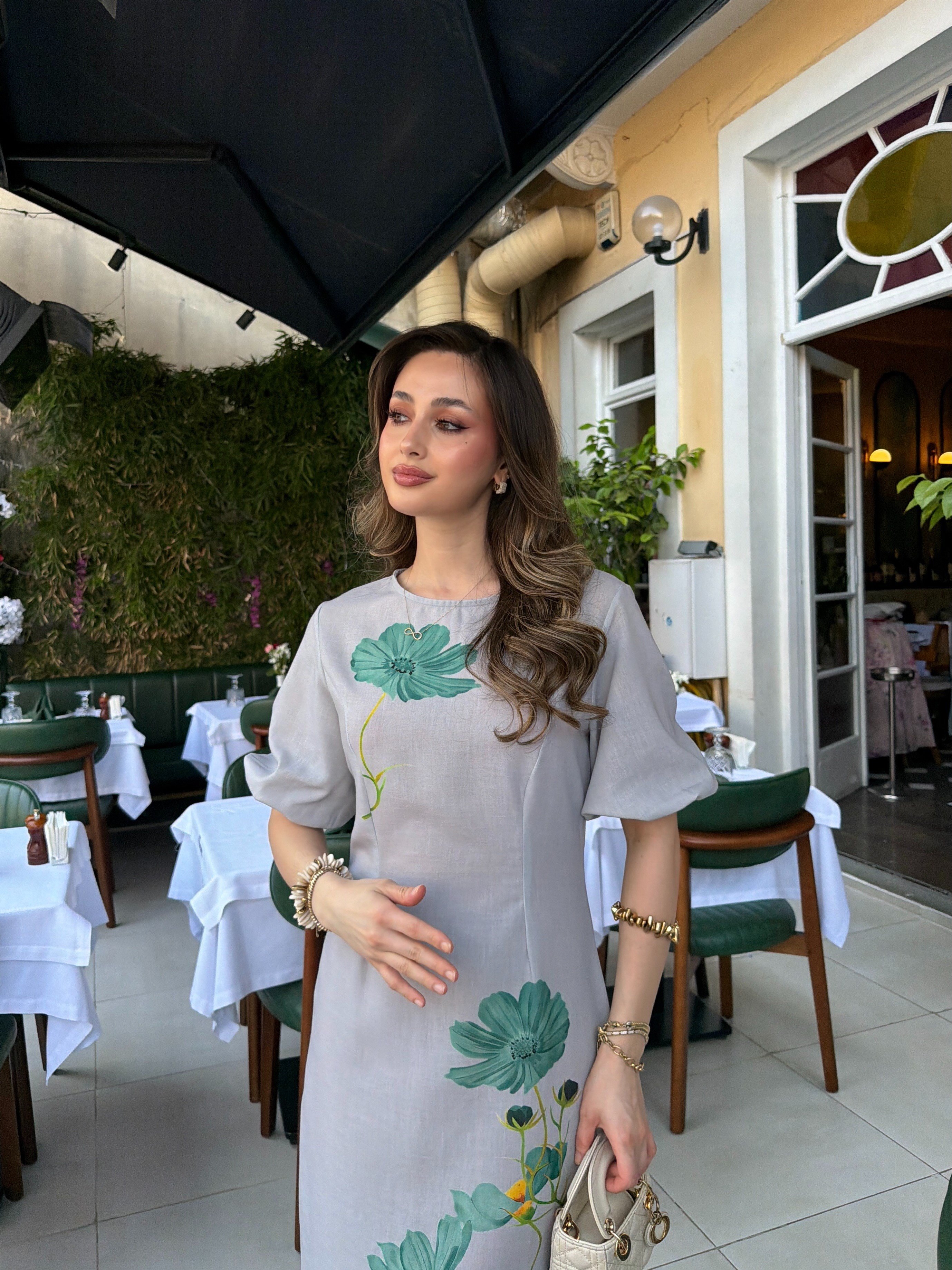Yeşil Çiçek Keten Elbise Gri