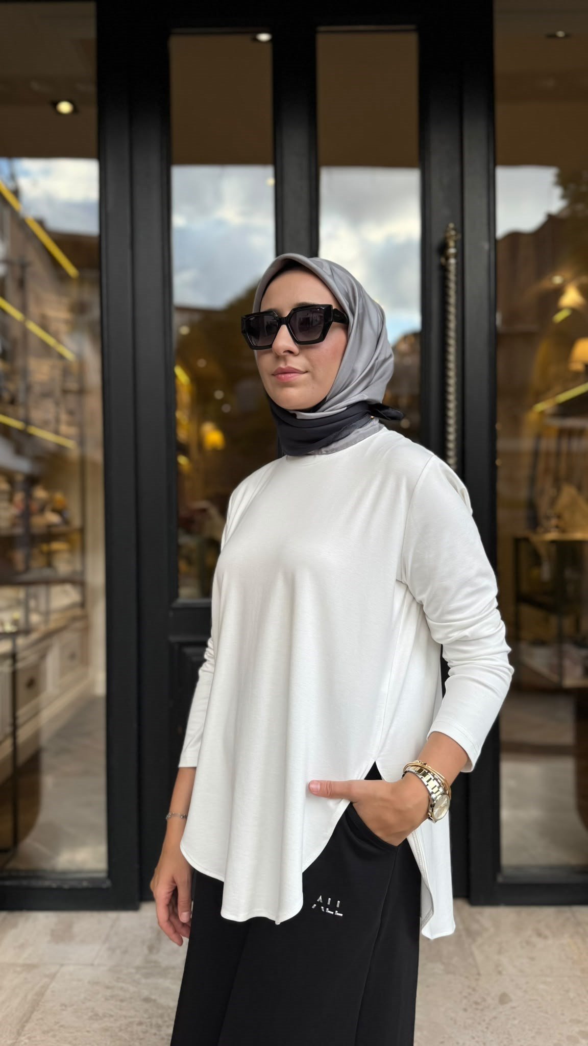 102269 Bisiklet Yaka Kadın Tunik Beyaz