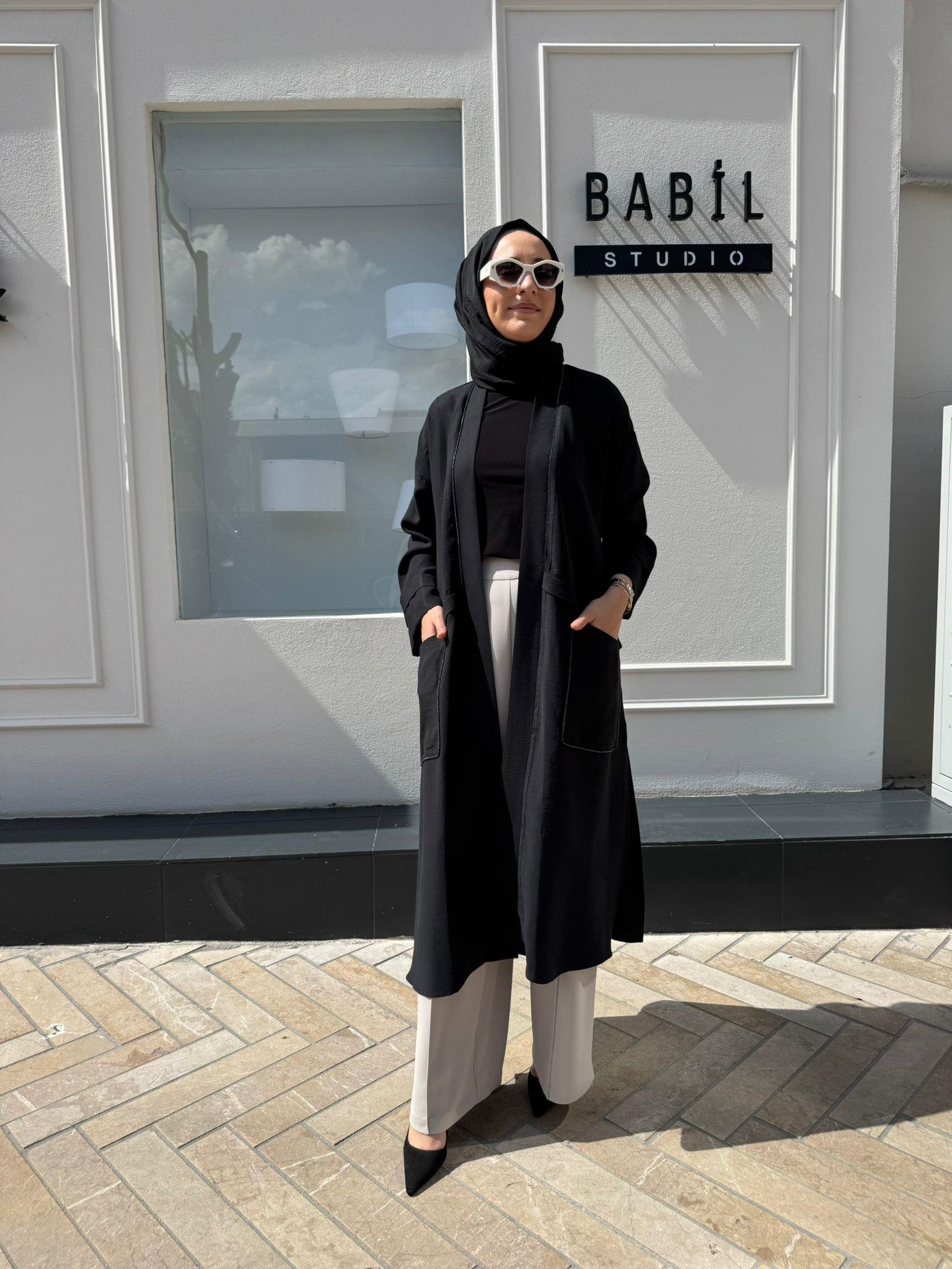 25017003 İşleme Detaylı Kadın Kap Siyah