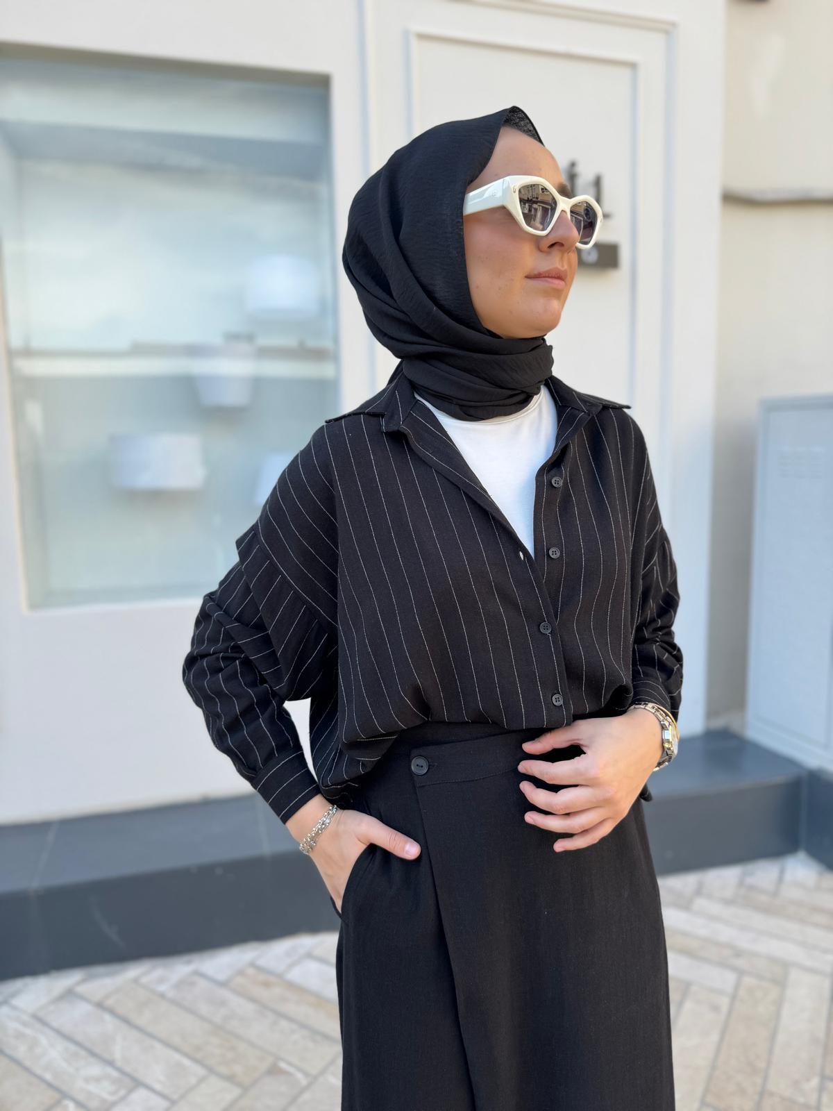 25SS205 Line Çizgili Kısa Kadın Gömlek Siyah