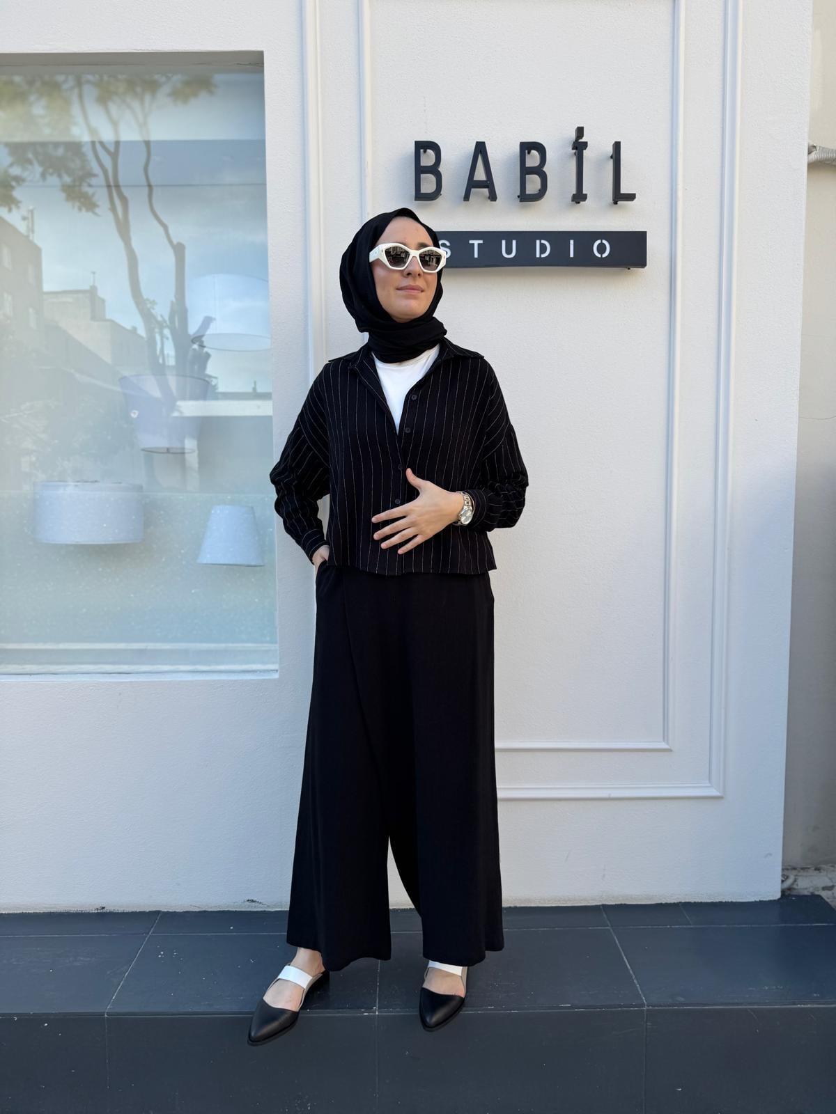25SS205 Line Çizgili Kısa Kadın Gömlek Siyah