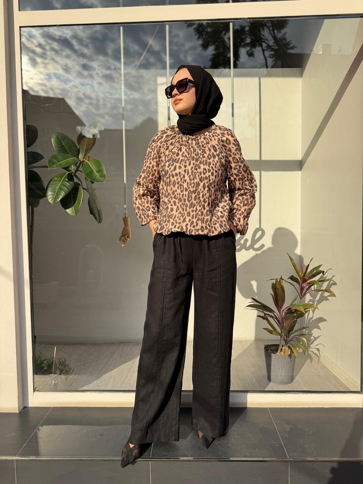 25SSBLZ0001 Leopar Desenli Yaka Detaylı Kadın Bluz Leopar