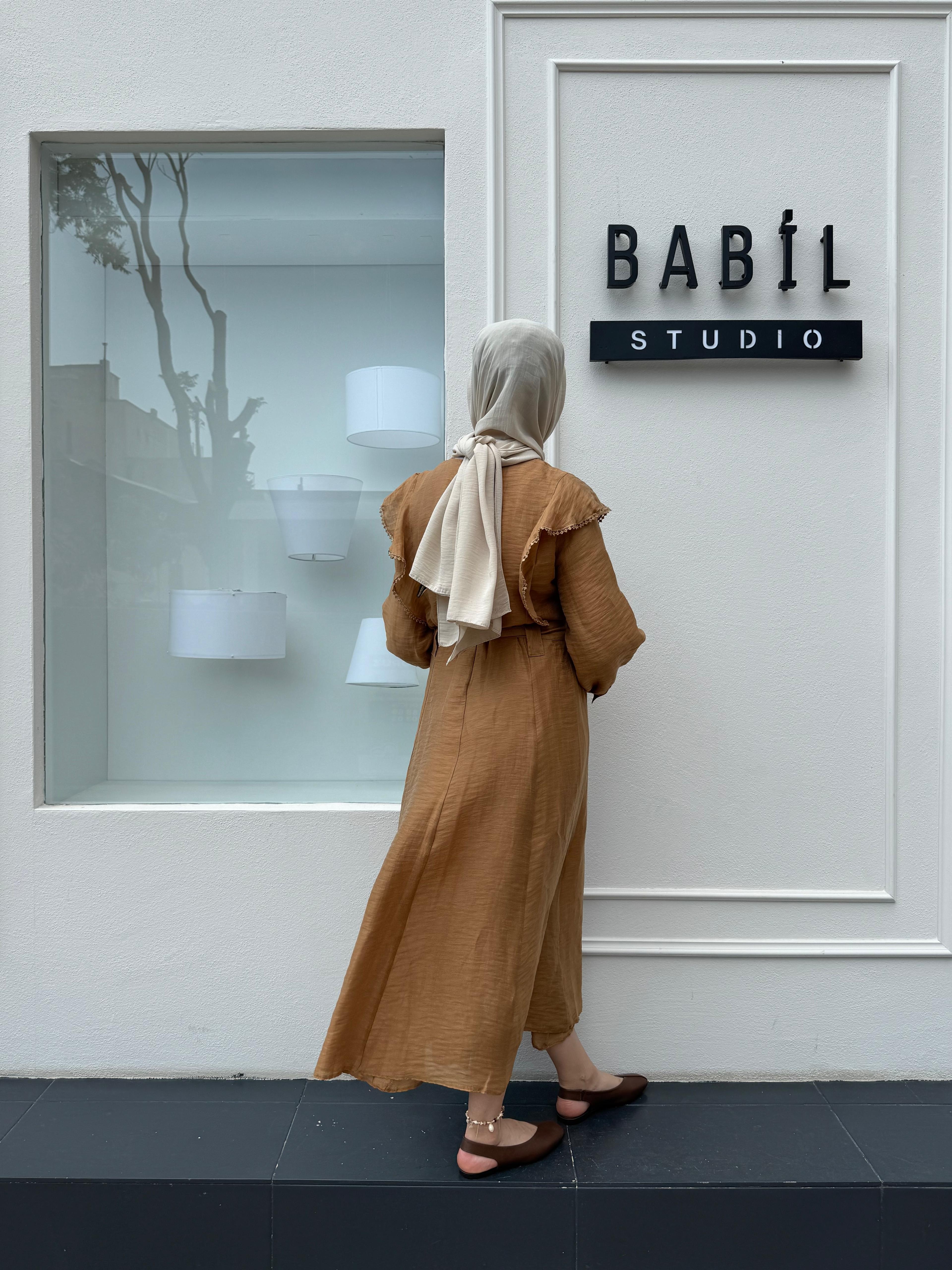 25SSELB0024 Nakış İşlemeli Ruby Kadın Elbise Camel