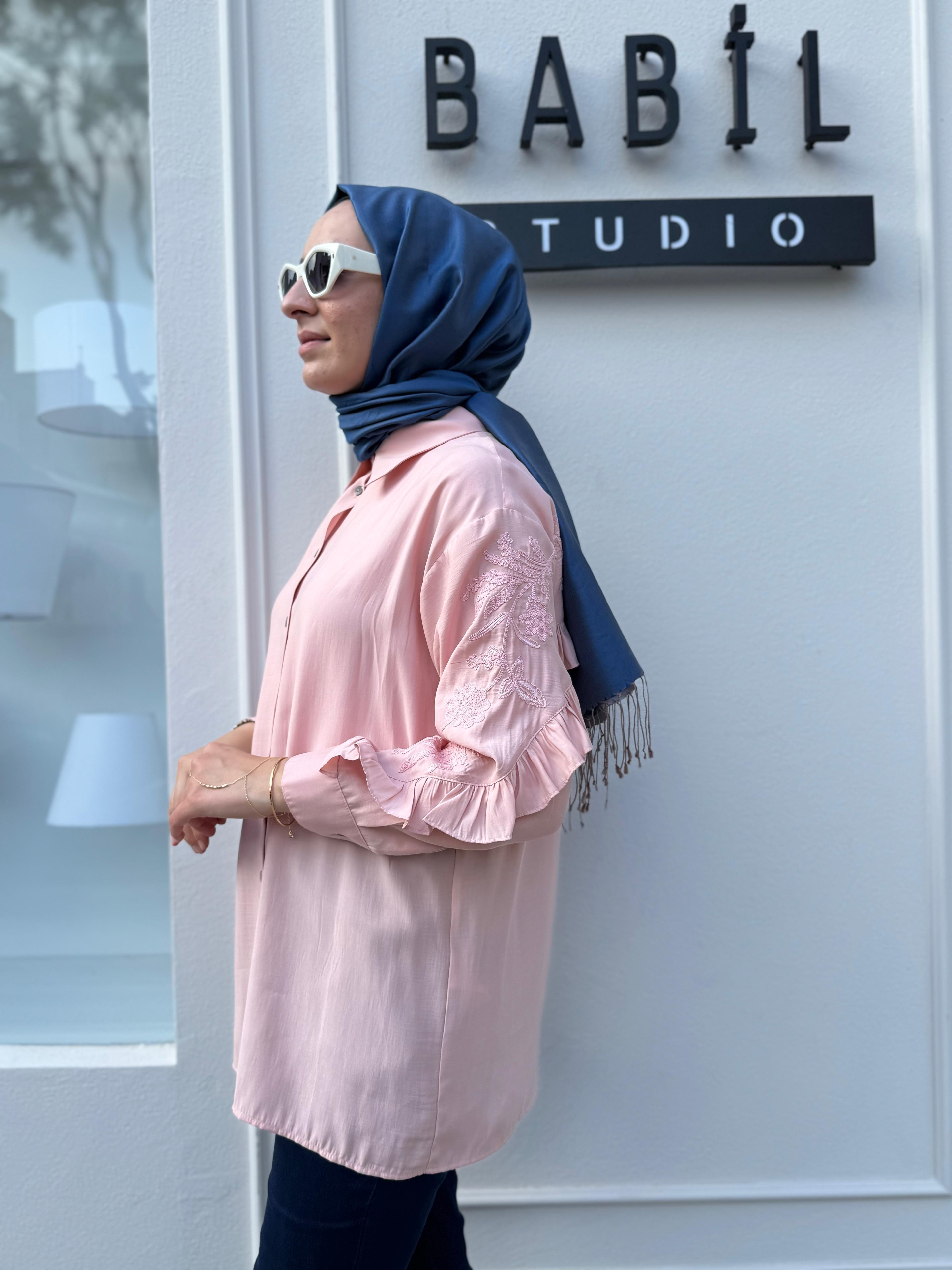 25SSGOM0011 Emili Nakış İşli Kadın Gömlek Pembe