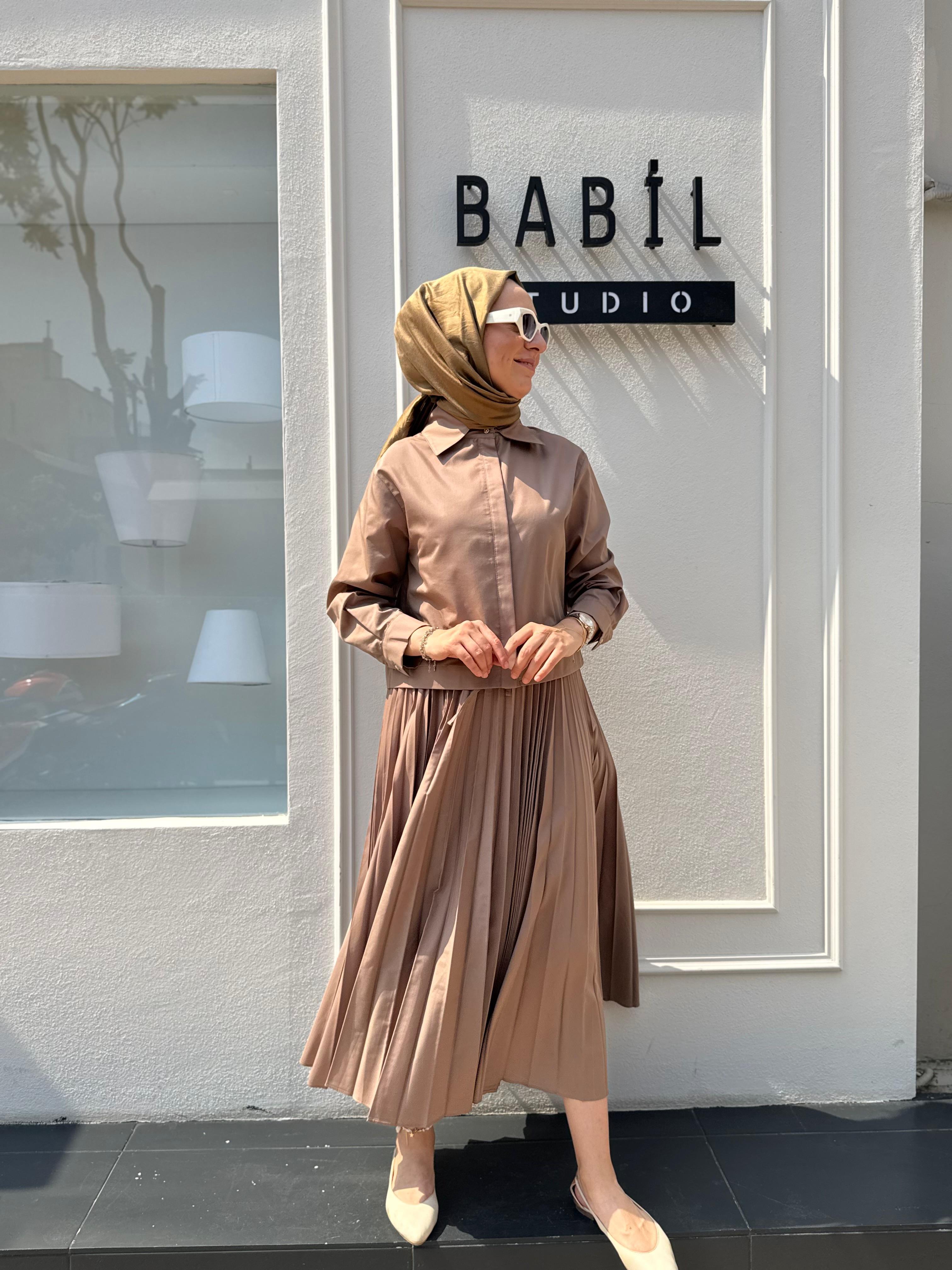 25SSGOM0014 Brandi Basic Kısa Kadın Gömlek Kahve