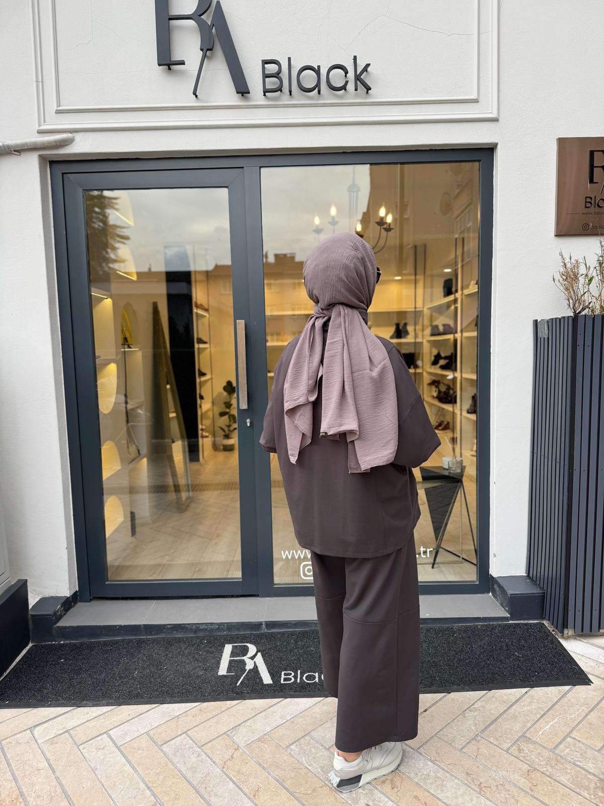 26FW218 Nakış Detaylı Kadın Takım Füme