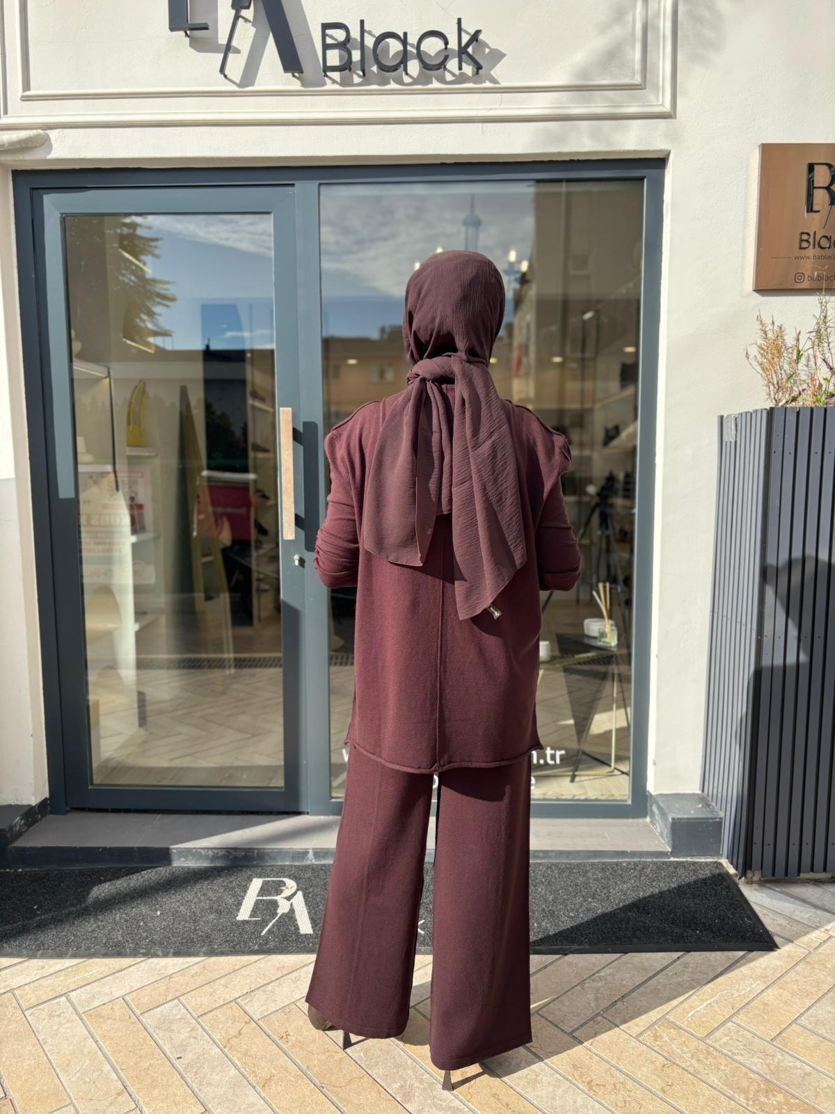 26FW309 Önü Dikişli Triko Kadın Takım Kahve