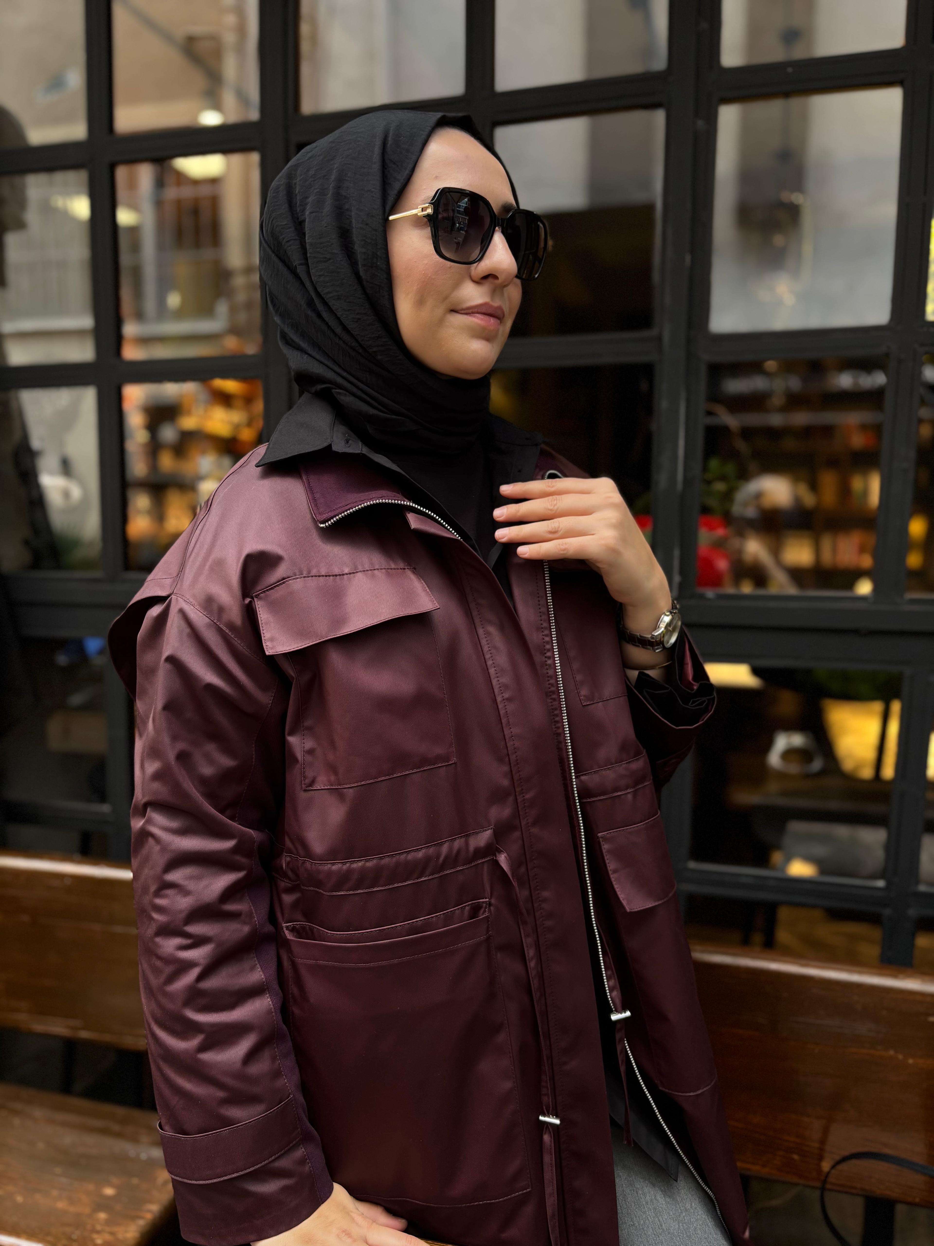 26FW606 Belden Sıkmalı Kadın Yağmurluk Bordo