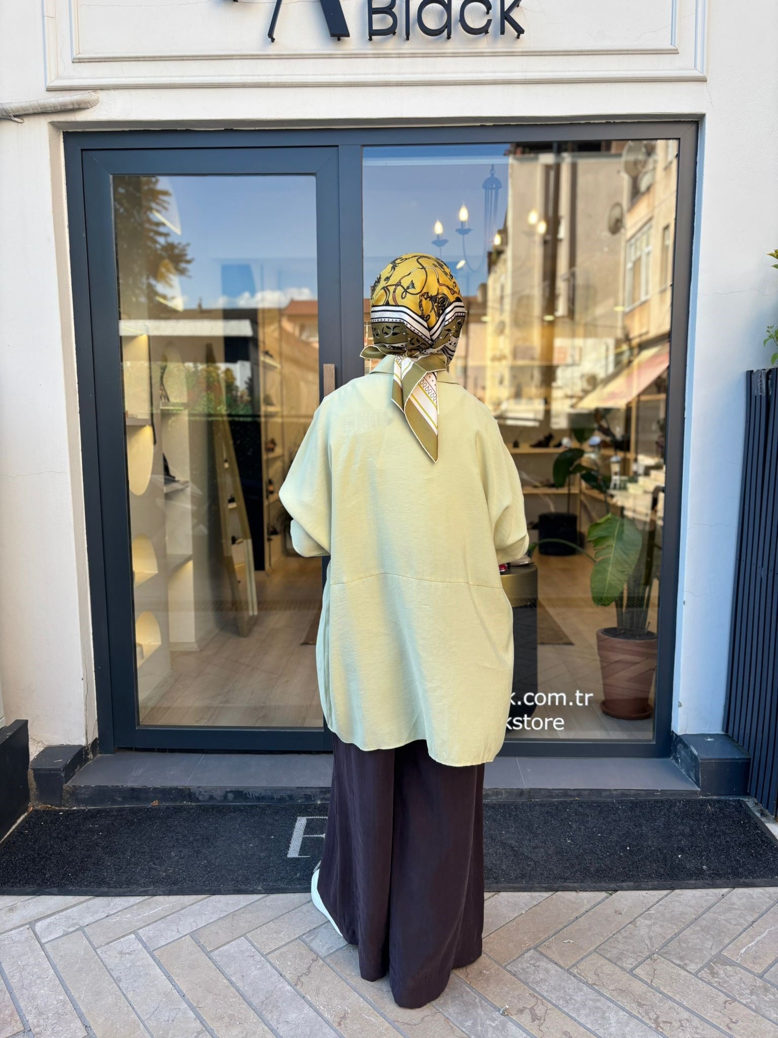 26SS233 Yarasa Kol Kadın Gömlek Fıstık Yeşili