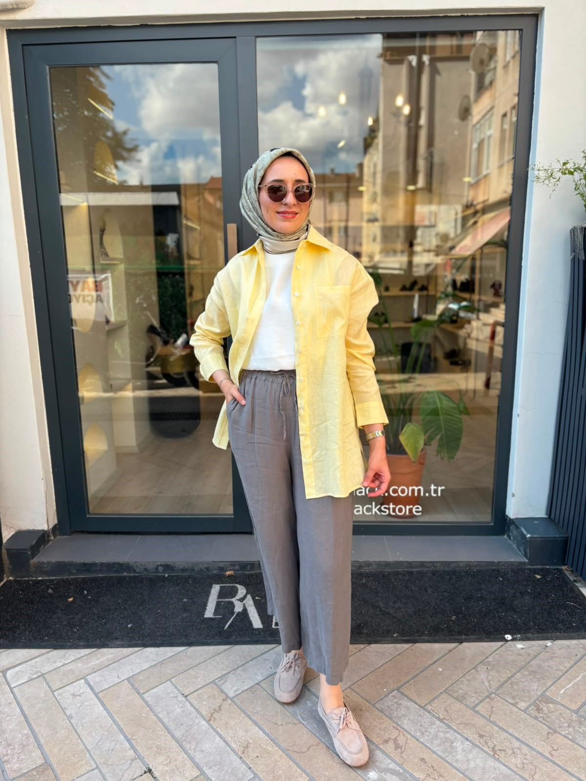 26SS329 Sofy Kadın Pantolon Gri