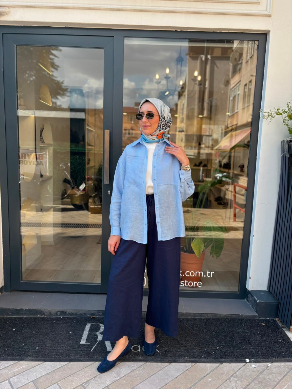 26SS329 Sofy Kadın Pantolon Lacivert