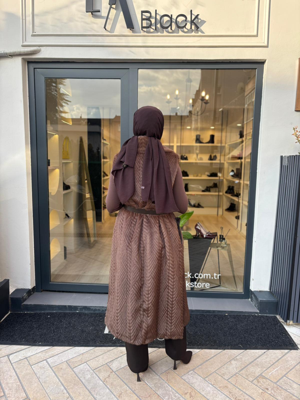 38700 Paraşüt Detay Kadın Yelek Kahve