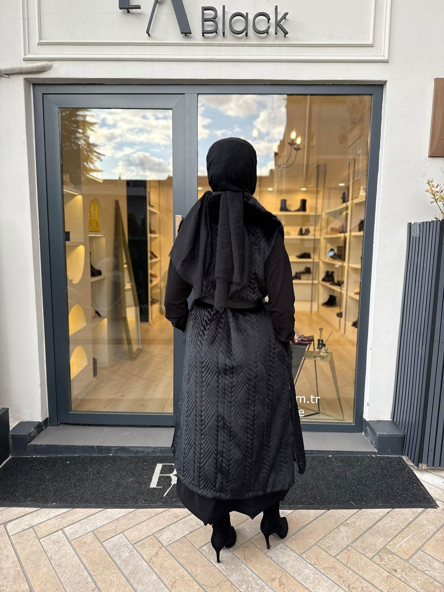 38700 Paraşüt Detay Kadın Yelek Siyah