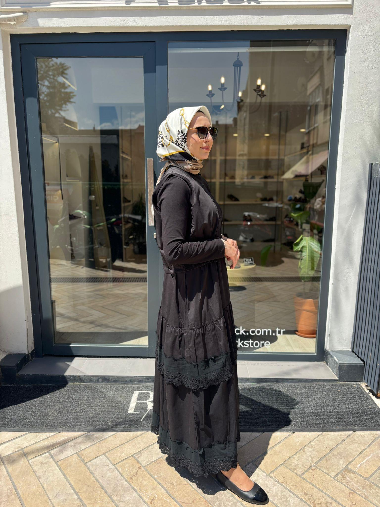 39834 Yelekli Kadın Elbise Siyah