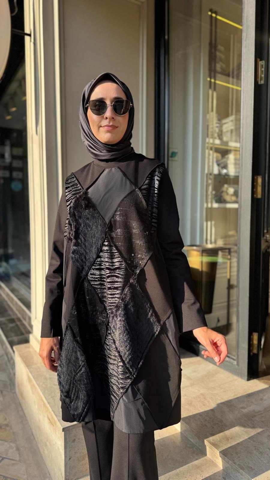 40009 Tüy Detay Kadın Tunik Siyah