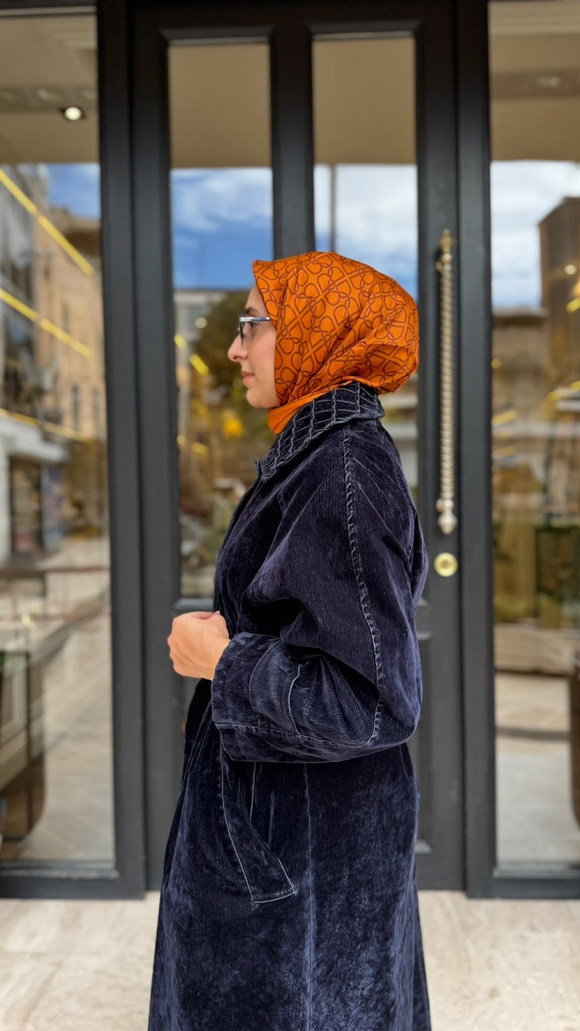 40500 Dokulu Kadın Pardesü Lacivert