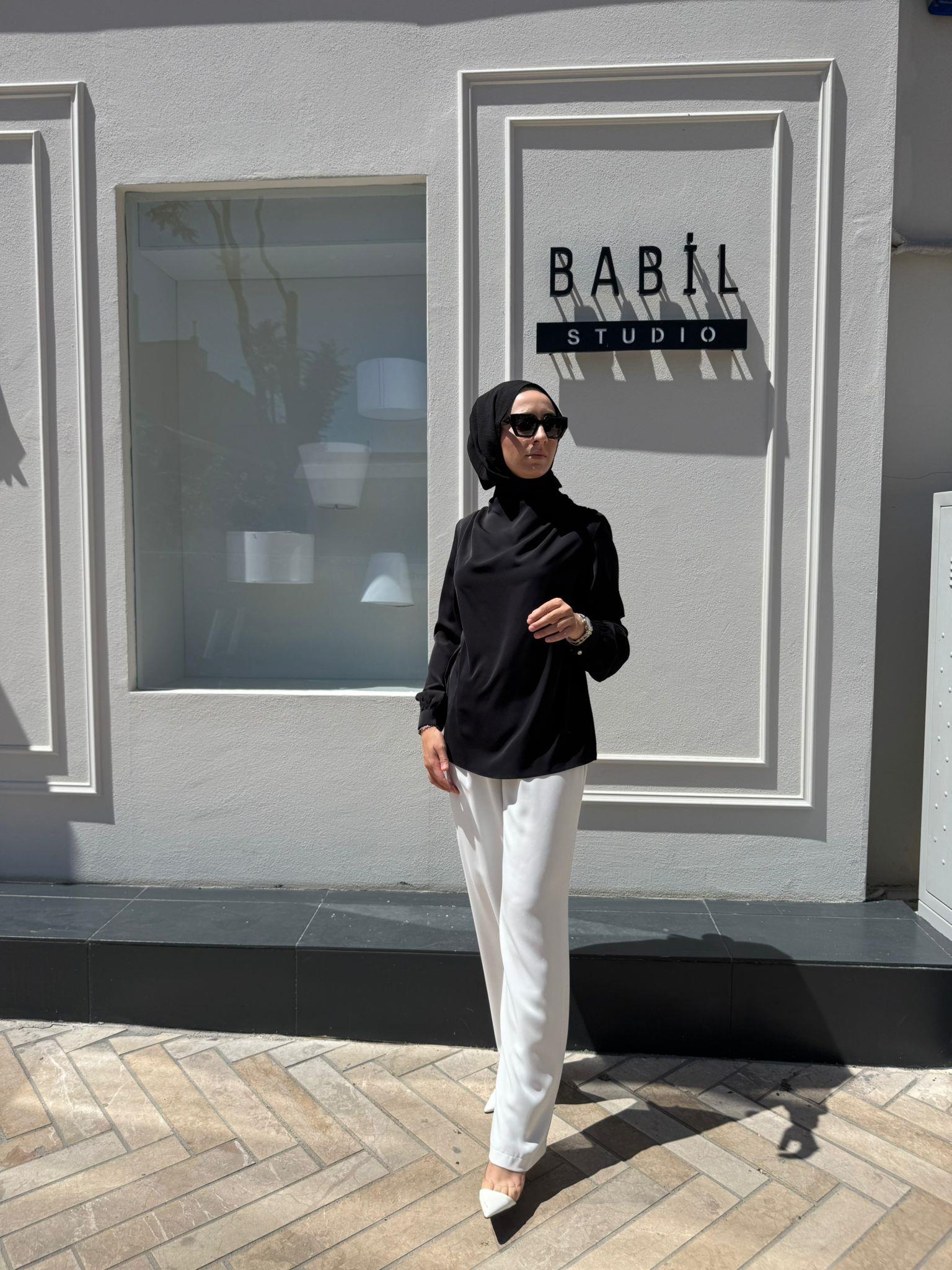 90210 Yaka Detaylı Kadın Bluz Siyah
