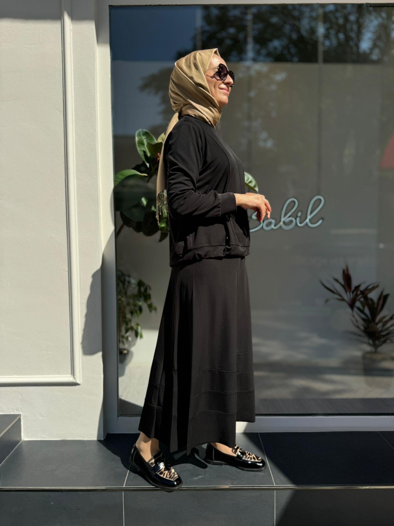 Beli Büzgülü Etekli Kadın Takım Siyah