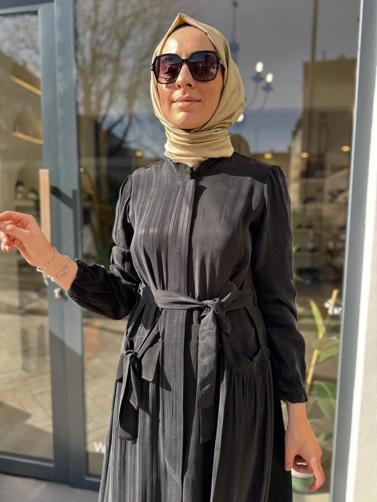 Çizgili Cep Detaylı Kadın Kap Siyah