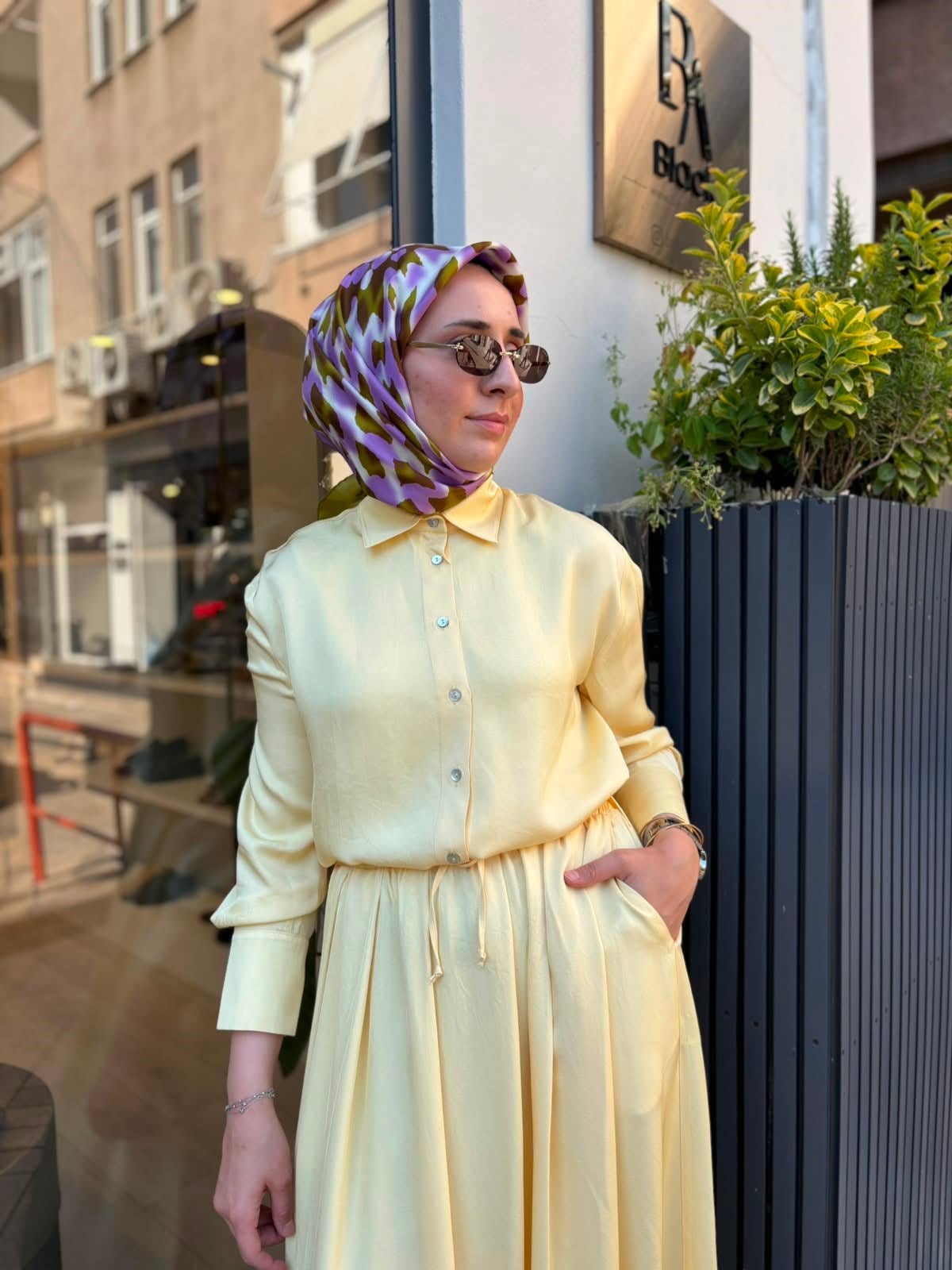 D51 Joy Asetat Lastikli Etekli Kadın Takım Sarı