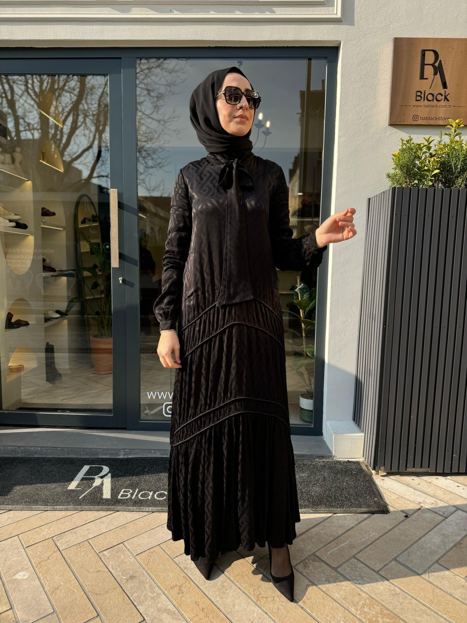 Desenli Parçalı Saten Kadın Elbise Siyah