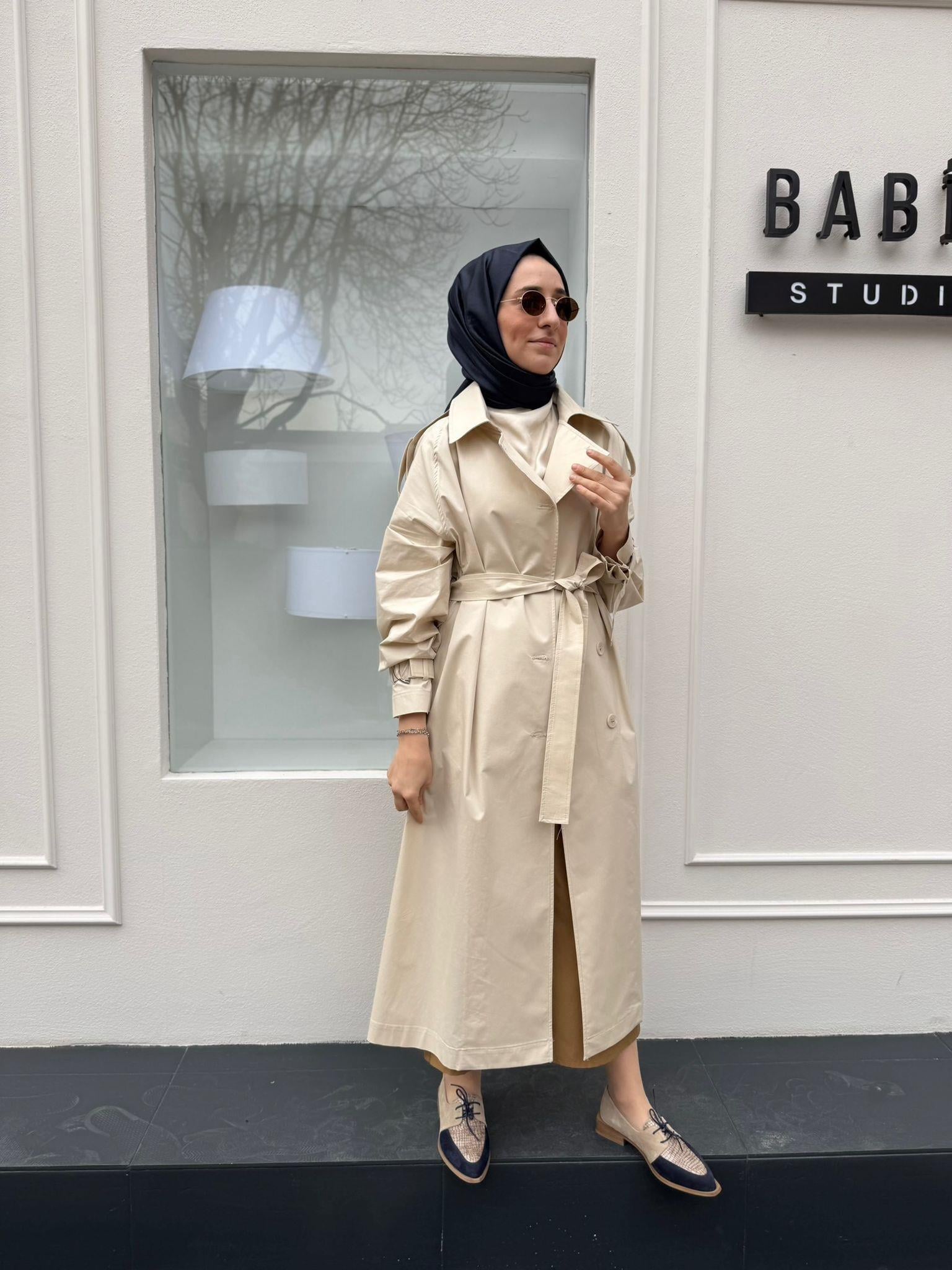 Düğme Detaylı Kadın Trench Bej