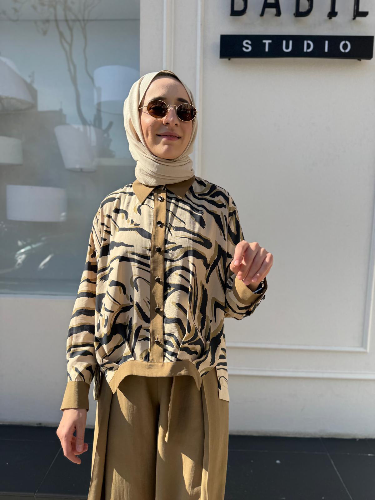 Düğmeli Desenli Kadın Tunik Taba