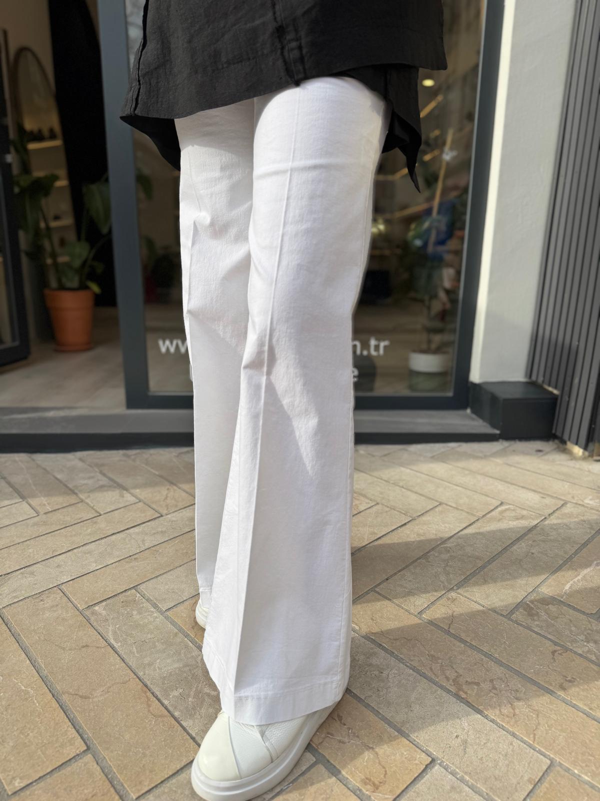 Geniş Paça Basic Kadın Kot Pantolon Beyaz