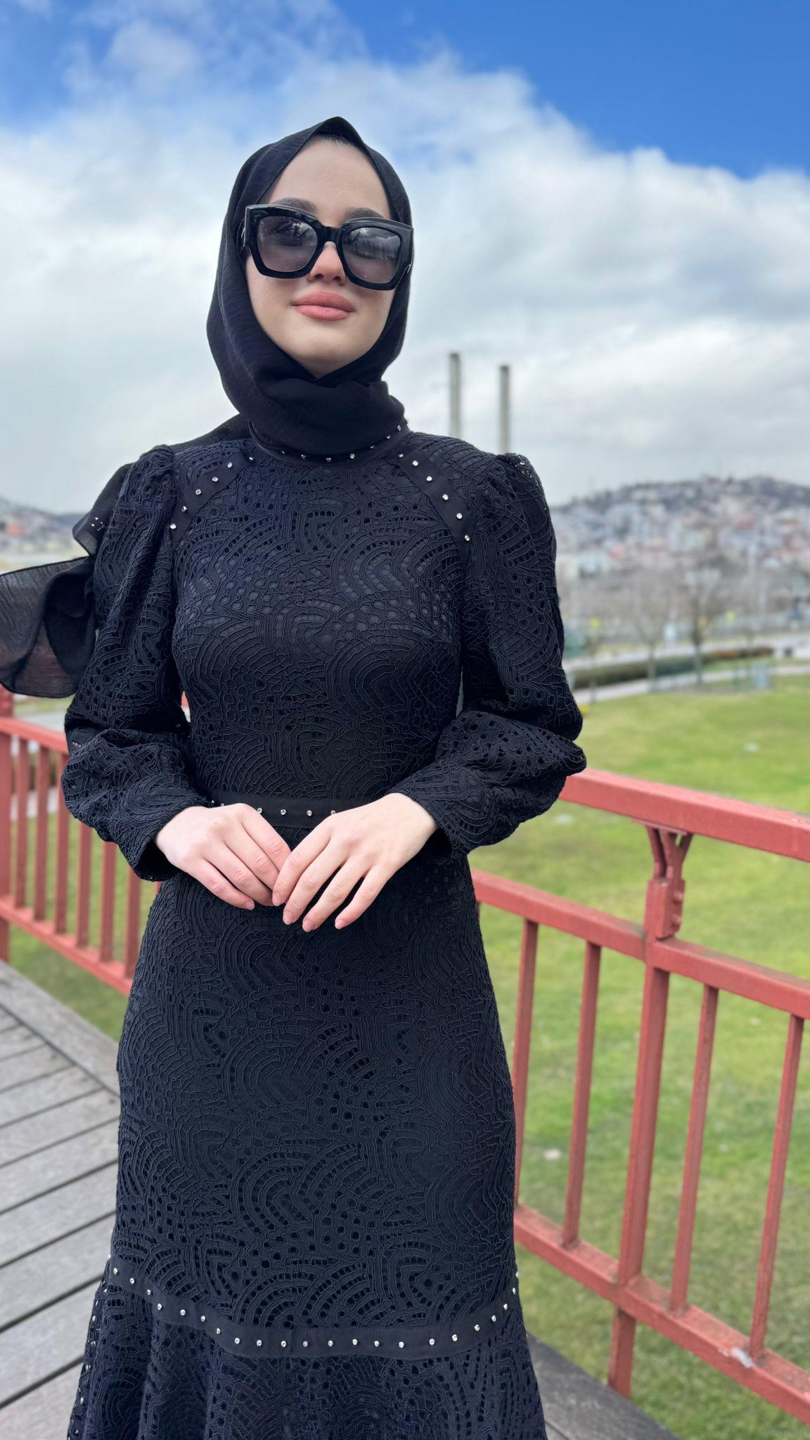 Güpür Dantel Detaylı Kadın Elbise Siyah
