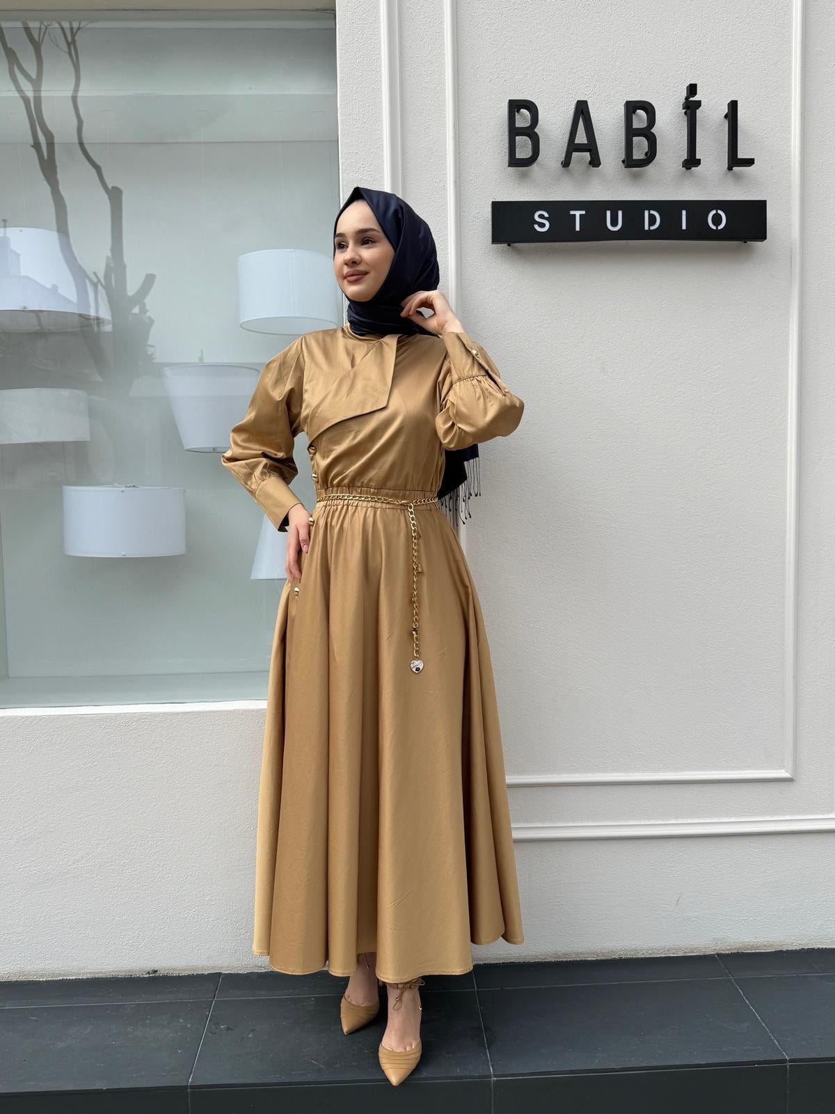 Kristen Düğme Detaylı Kadın Elbise Camel
